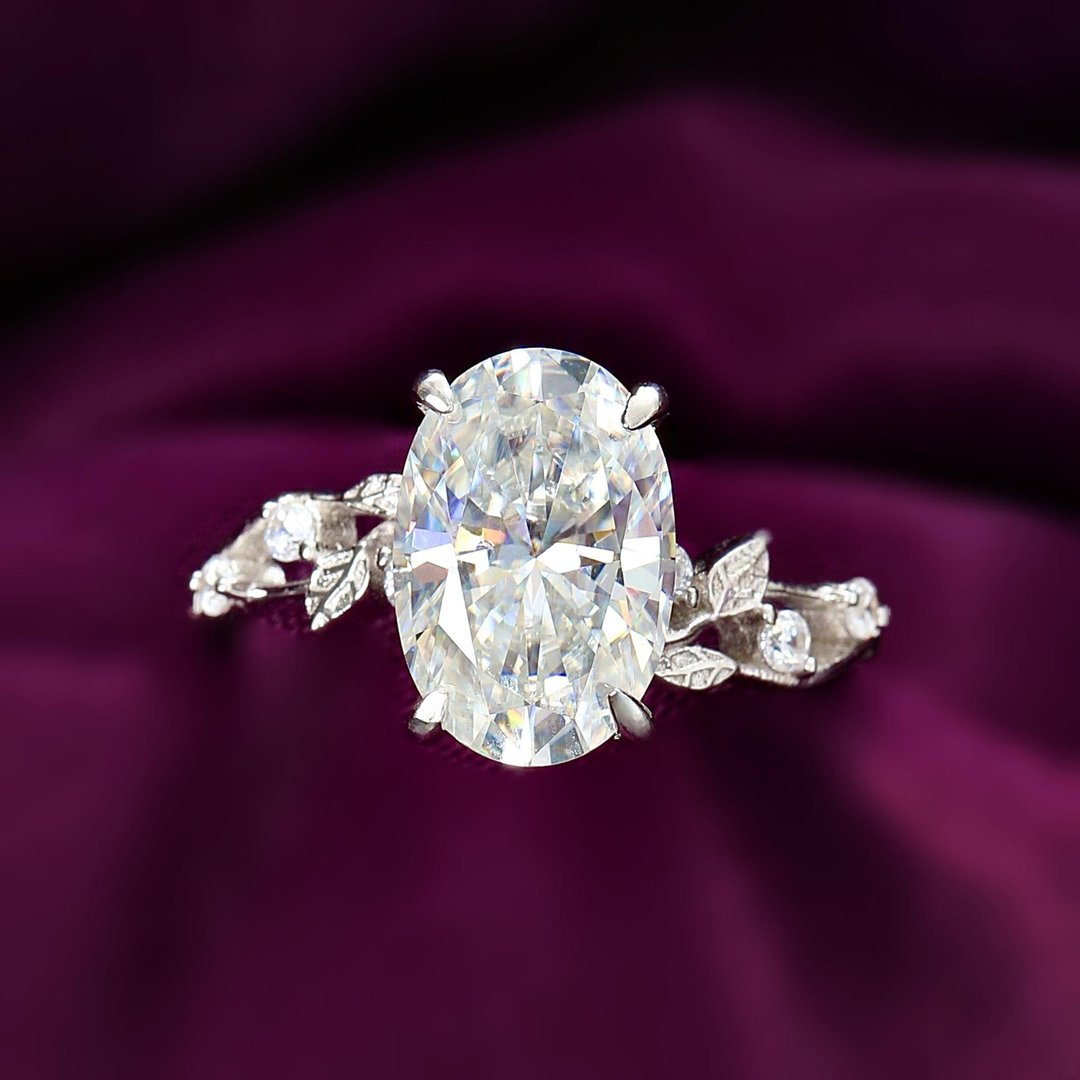 4.50 Karat Mozanit Bahar Bestesi Tektaş Gümüş Yüzük