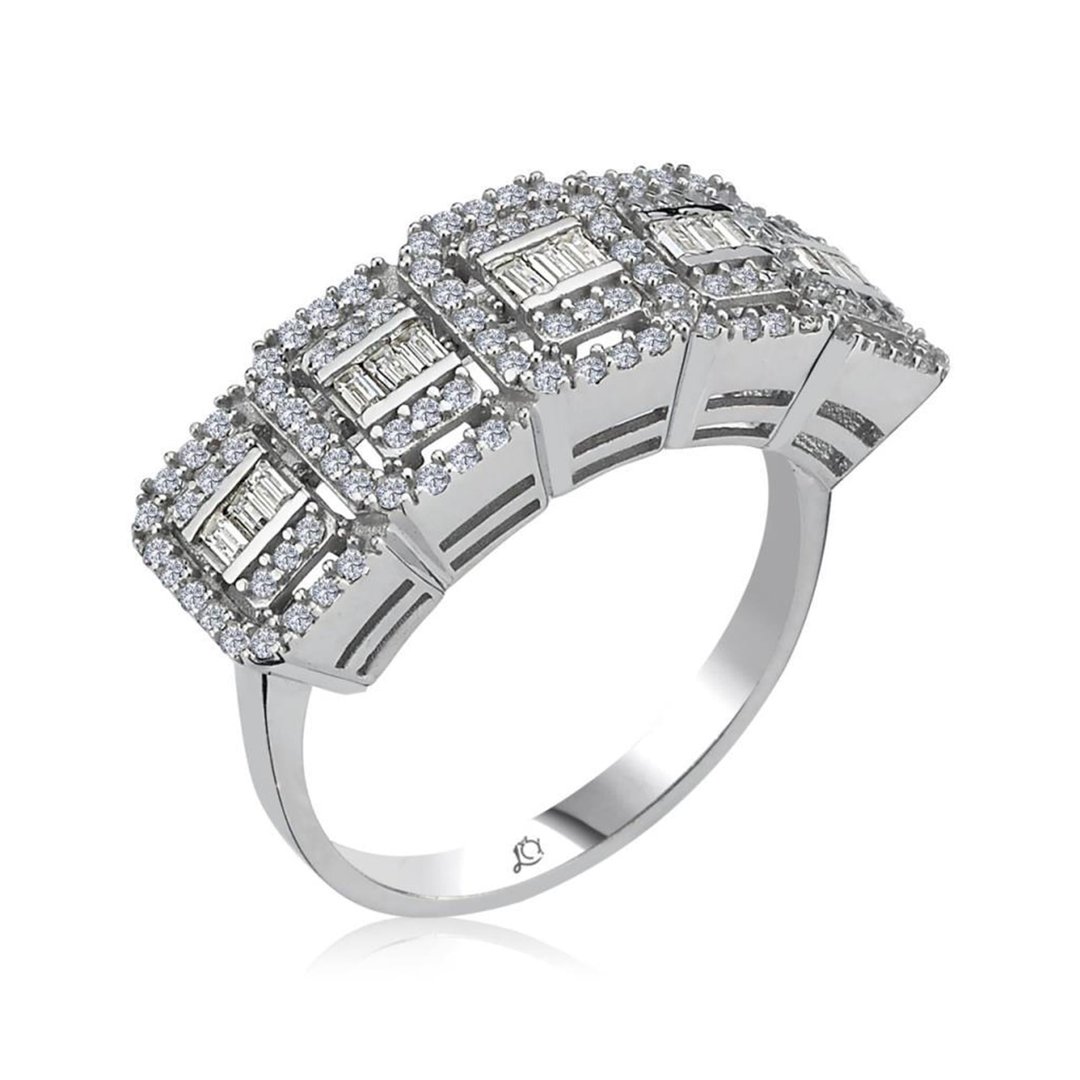 Effective Diamond Crystal Beştaş Gümüş Yüzük