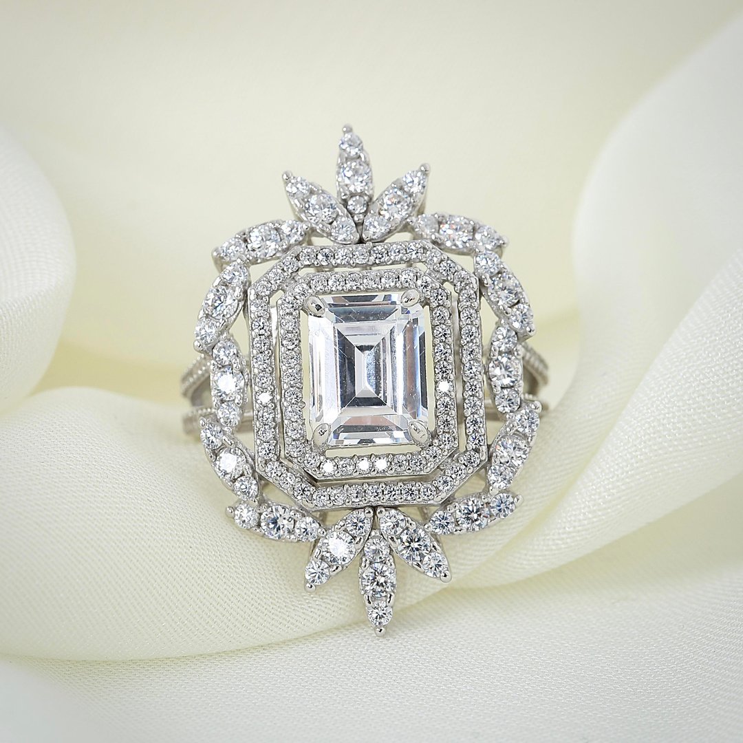 Effective Diamond İhtişam Güneşi Gümüş Yüzük