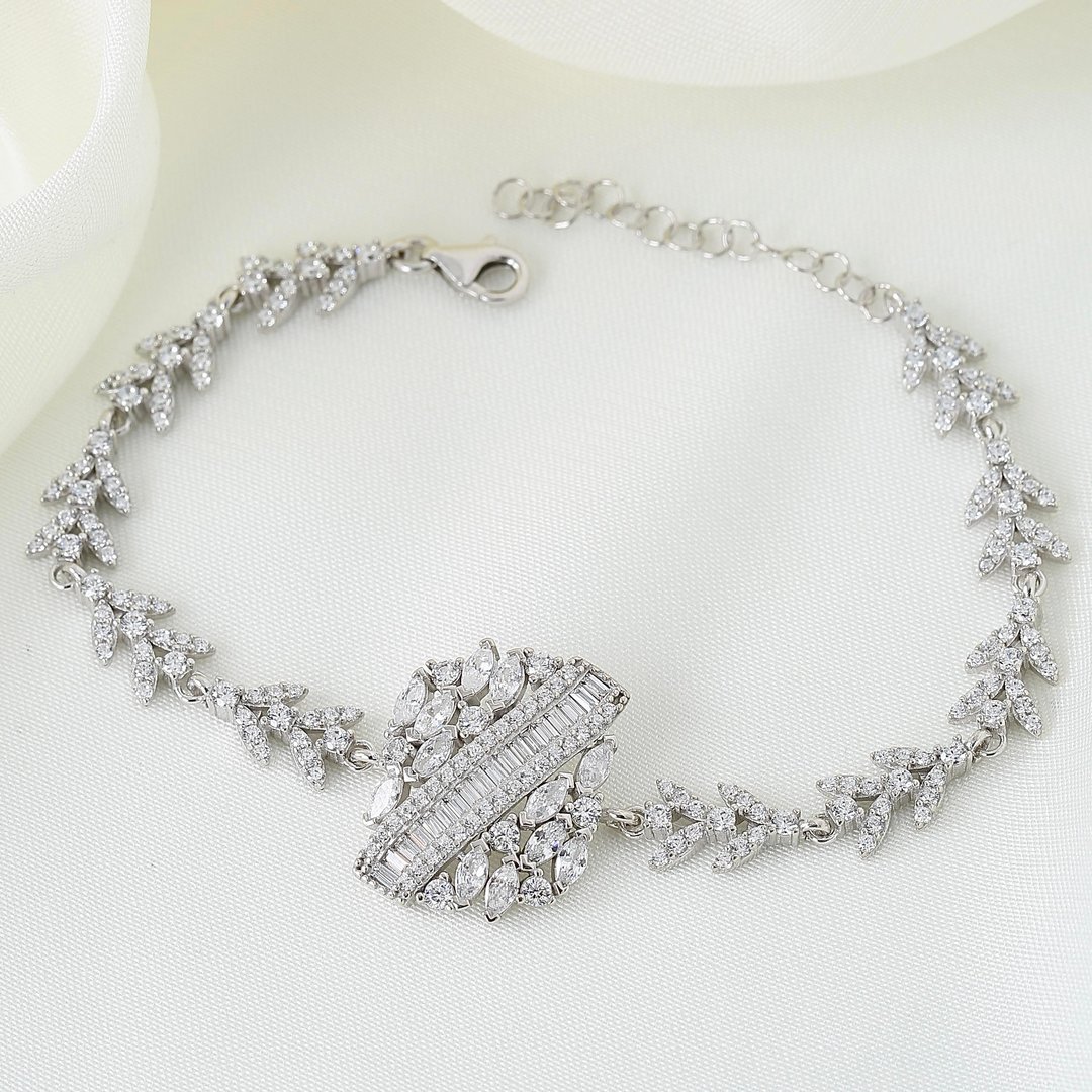 Effective Diamond Işıltı Bestesi Gümüş Bileklik