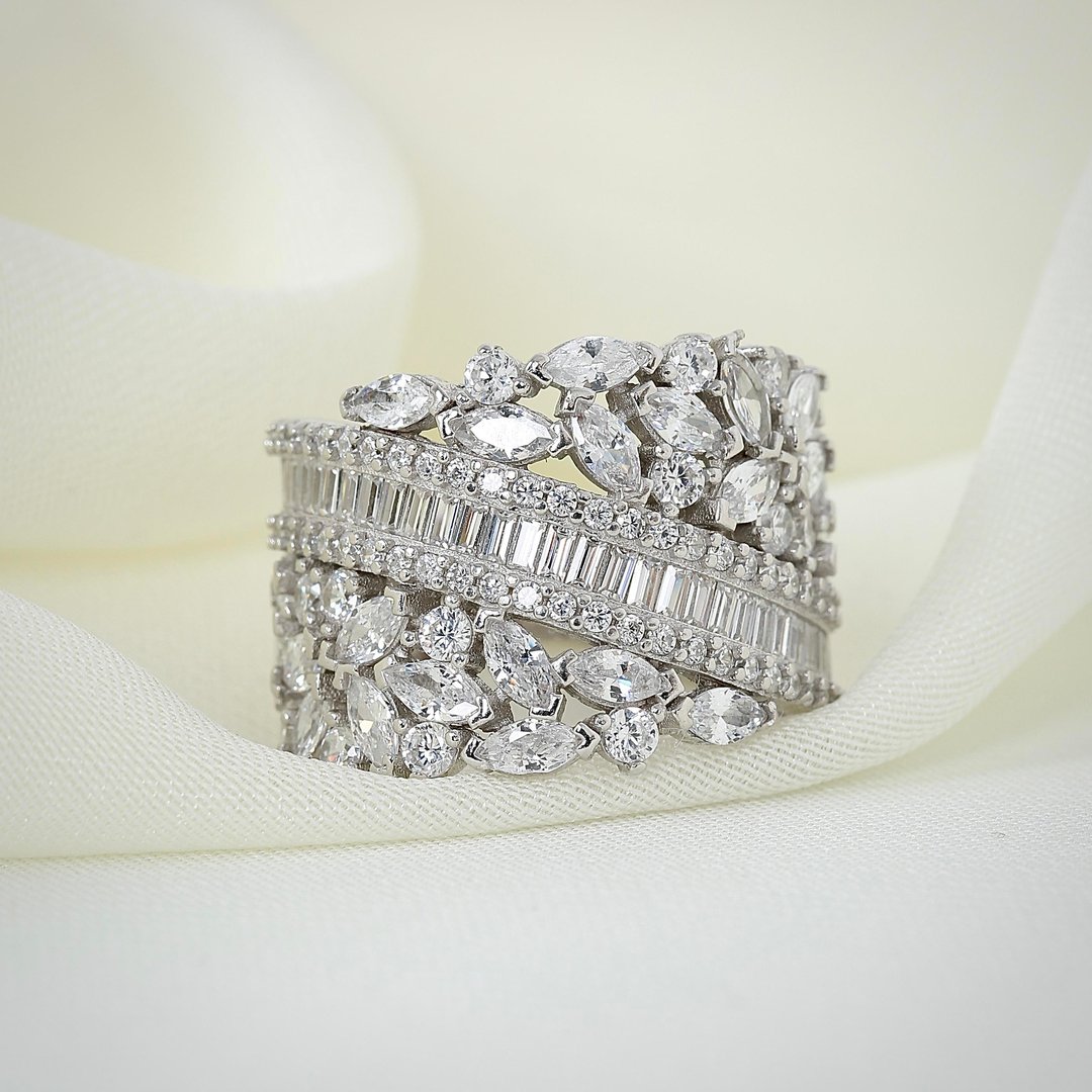 Effective Diamond Işıltı Bestesi Gümüş Yüzük