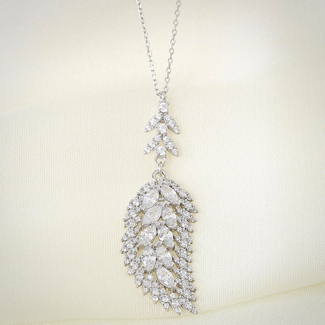 Effective Diamond Meleğin Rüyası Gümüş Kolye