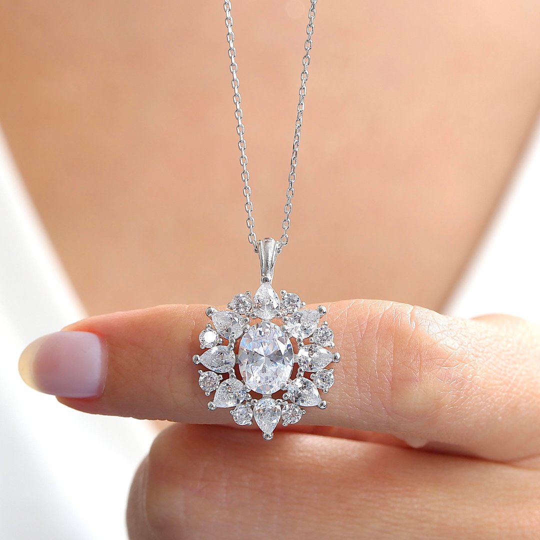 Effective Diamond Paris Işıltısı Işıltılı Gümüş Kolye
