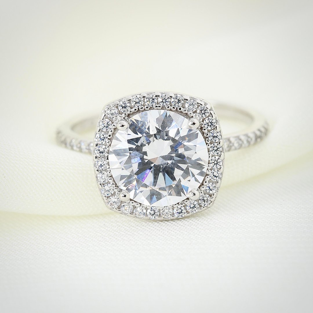 Effective Diamond Yeni 3 Karat Kare Gümüş Yüzük