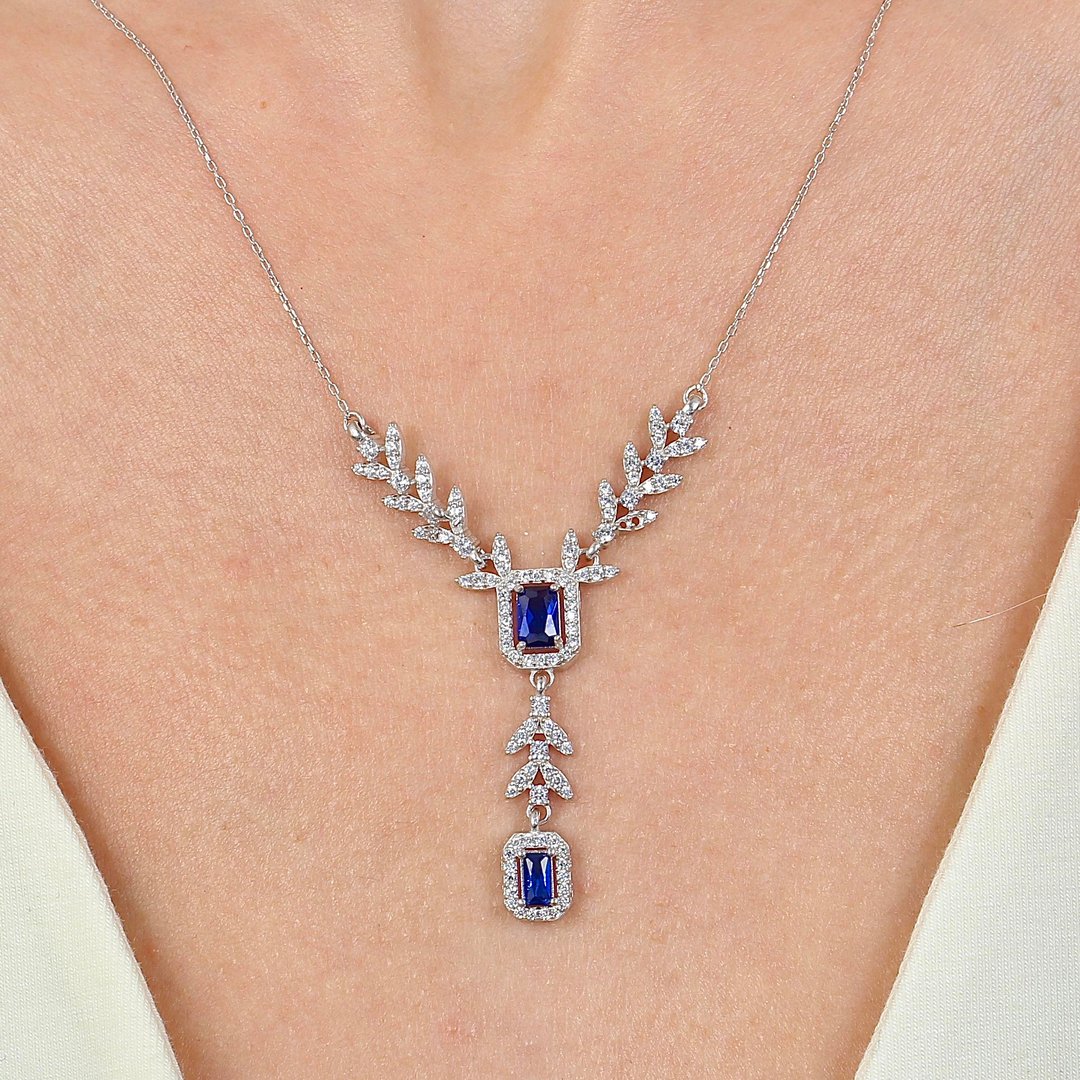 Pırlanta Montür Emerald Buketi Sentetik Safir Gümüş Kolye