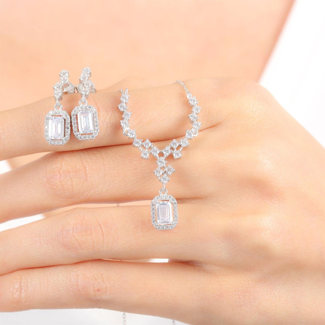 Pırlanta Montür Emerald Işıltısı Gümüş Mini Set