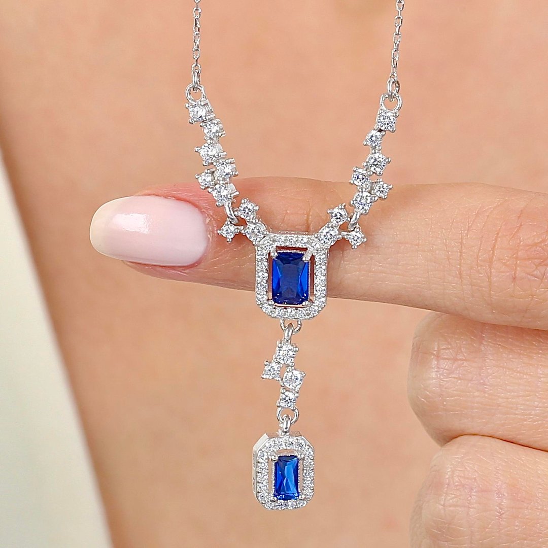 Pırlanta Montür Mutluluk Işıltısı Sentetik Safir Gümüş Kolye