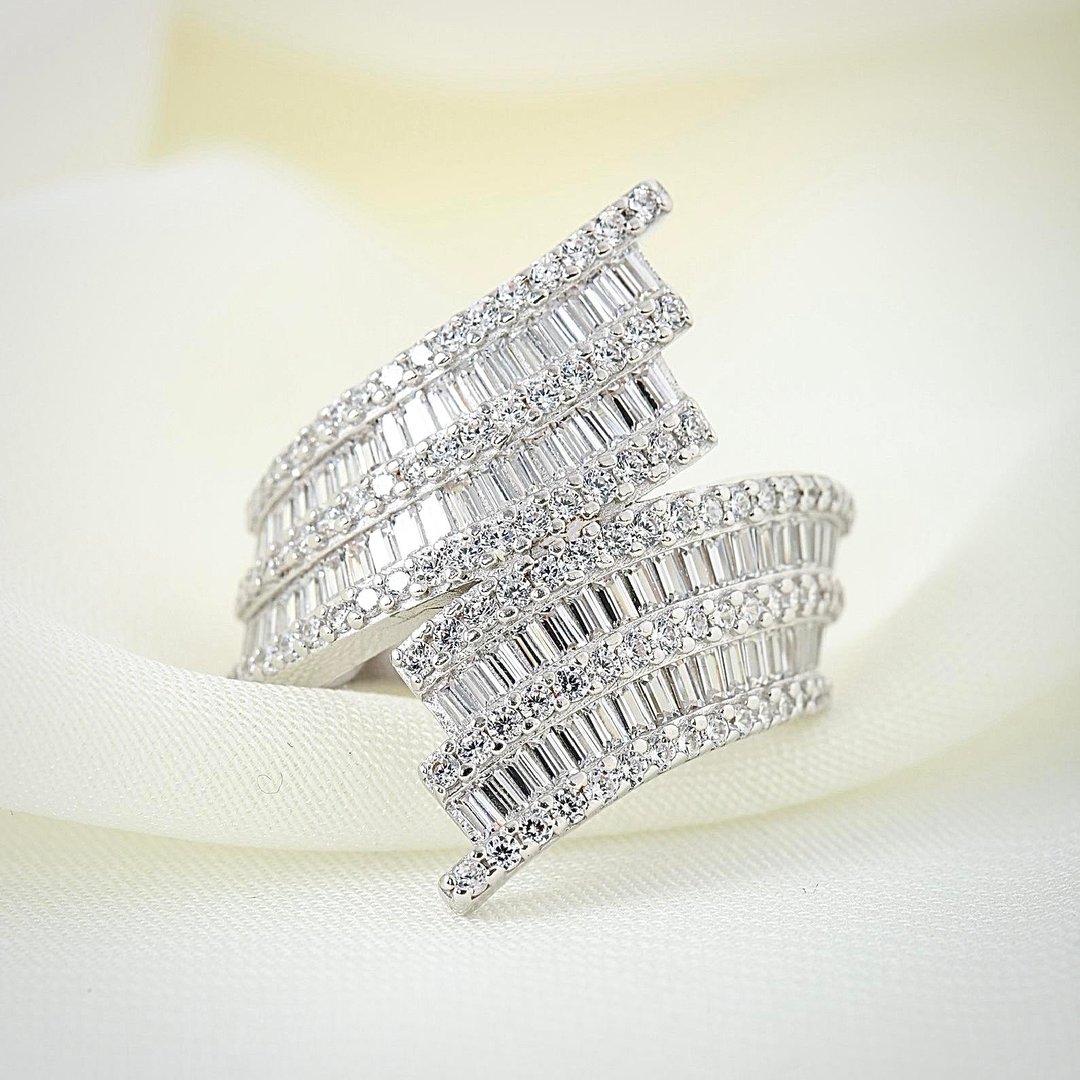 Pırlanta Montür Tutku Düğümü Sarmal Gümüş Yüzük