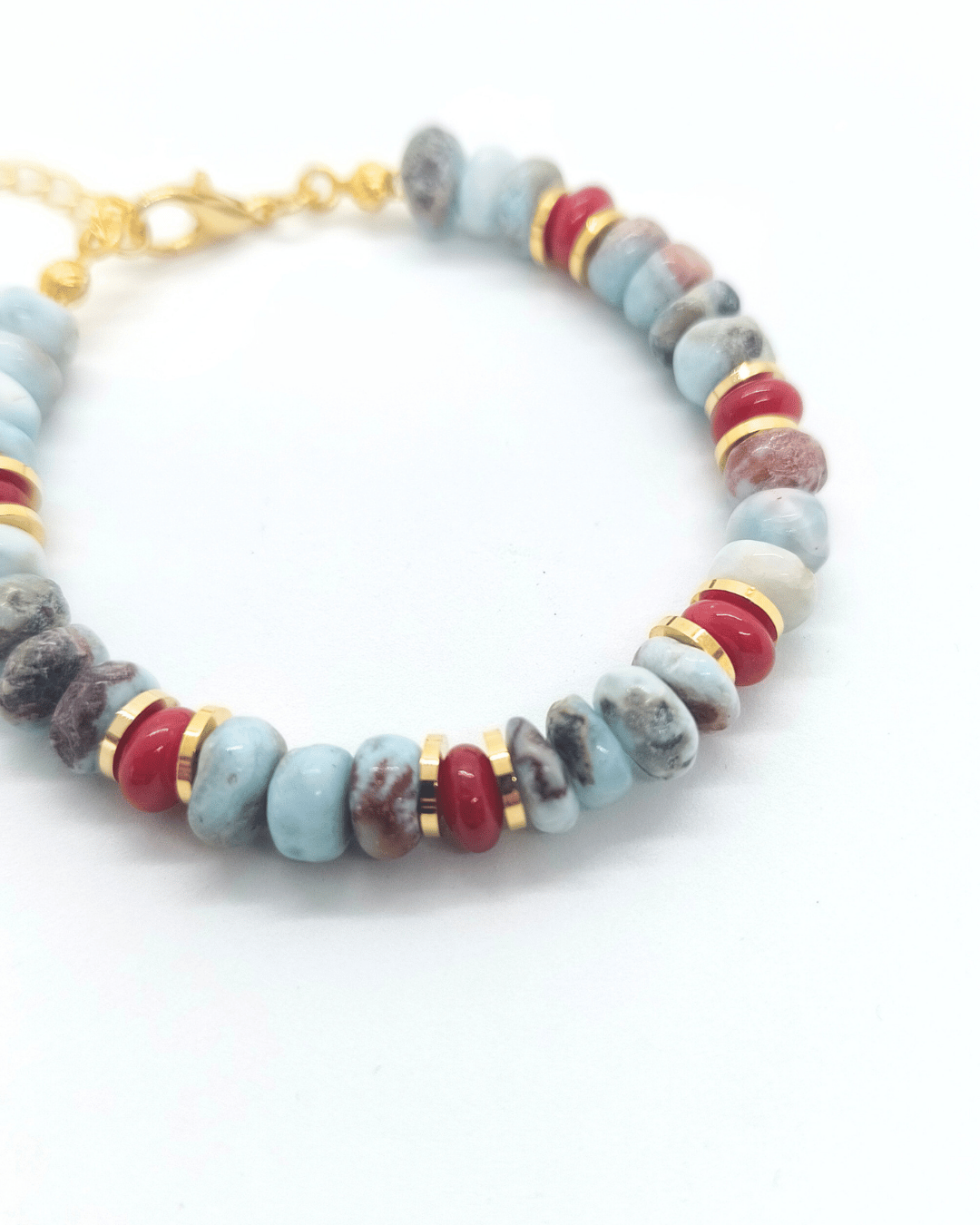 Larimar ve Mercan Bileklik – Denizlerin Gücü, Kalbin Enerjisi