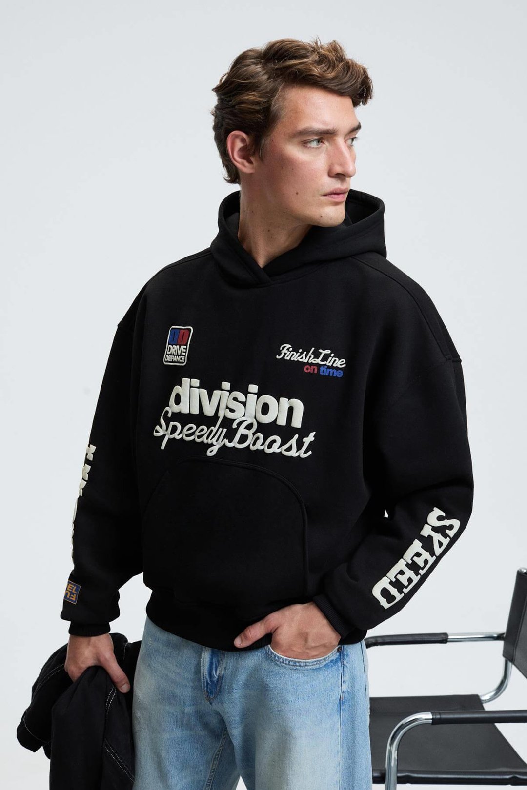 ABISMO Erkek Kapüşonlu Kanguru Cepli Kolları ve Sırtı Baskılı Relaxed Fit Siyah Sweatshirt