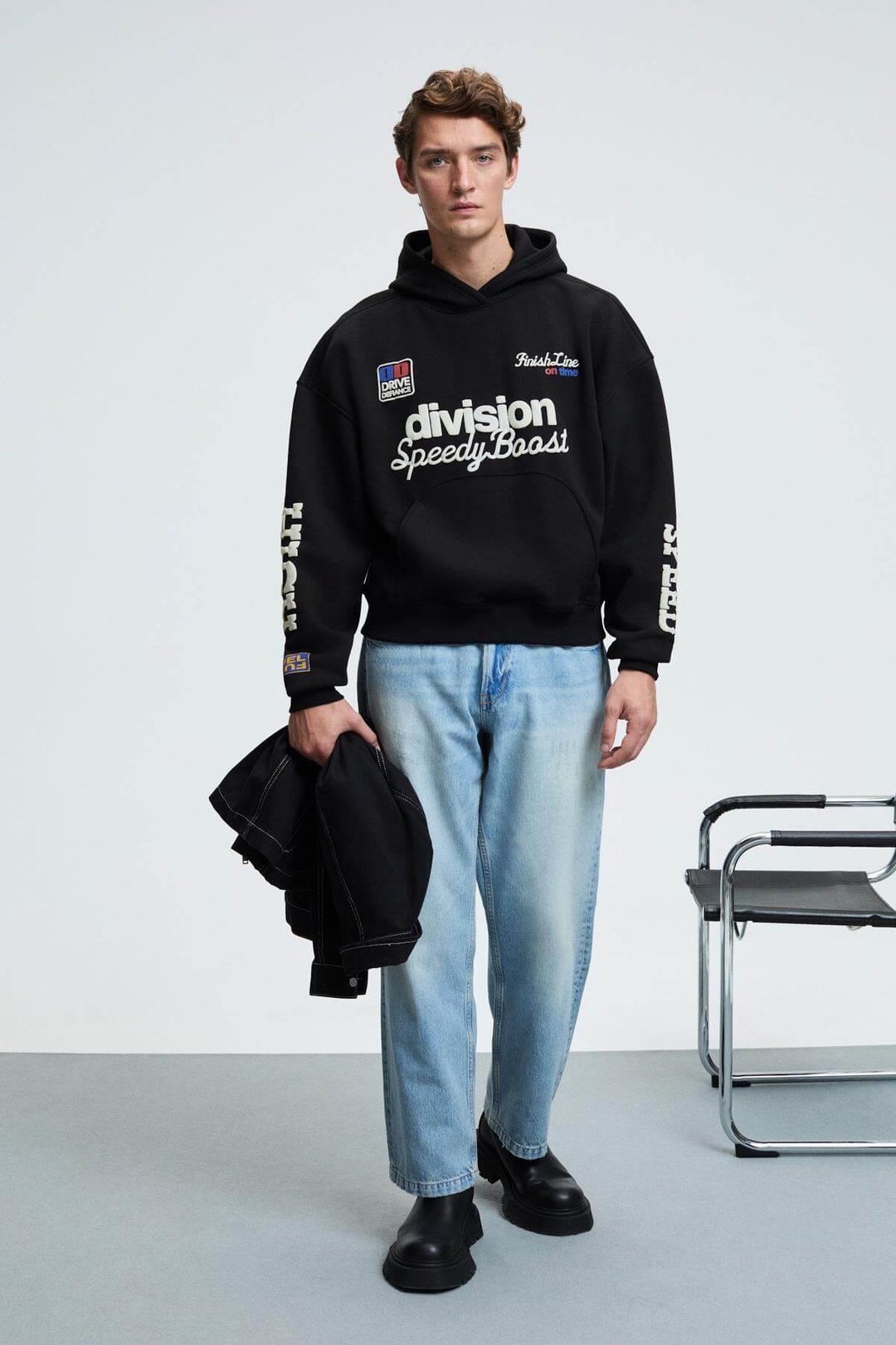 ABISMO Erkek Kapüşonlu Kanguru Cepli Kolları ve Sırtı Baskılı Relaxed Fit Siyah Sweatshirt