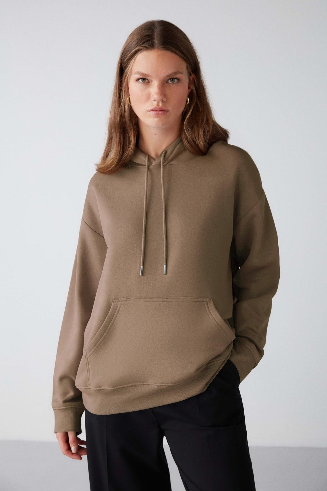 Adel Kadın Organik Pamuklu Içi Polarlı Yumuşacık Relaxed  Kanguru Cepli Kapüşonlu Vizon Sweatshirt