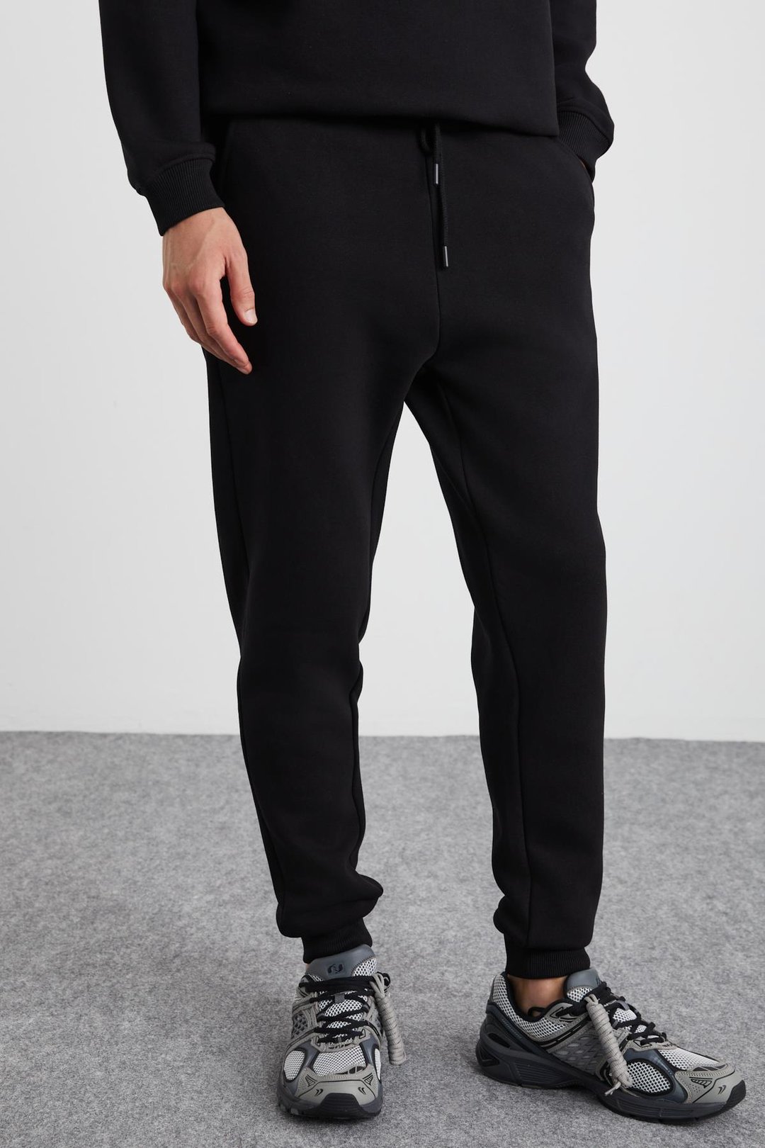 ADENS Relaxed Regular Siyah Tekli Eşofman Altı