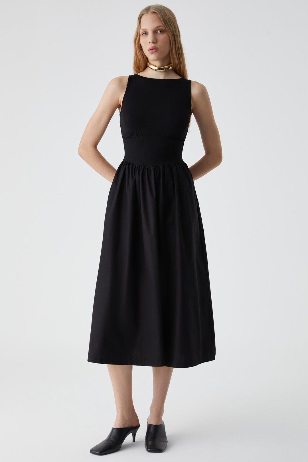 AIRE Kadın Bisiklet Yaka Kolsuz Astarlı Siyah Elbise