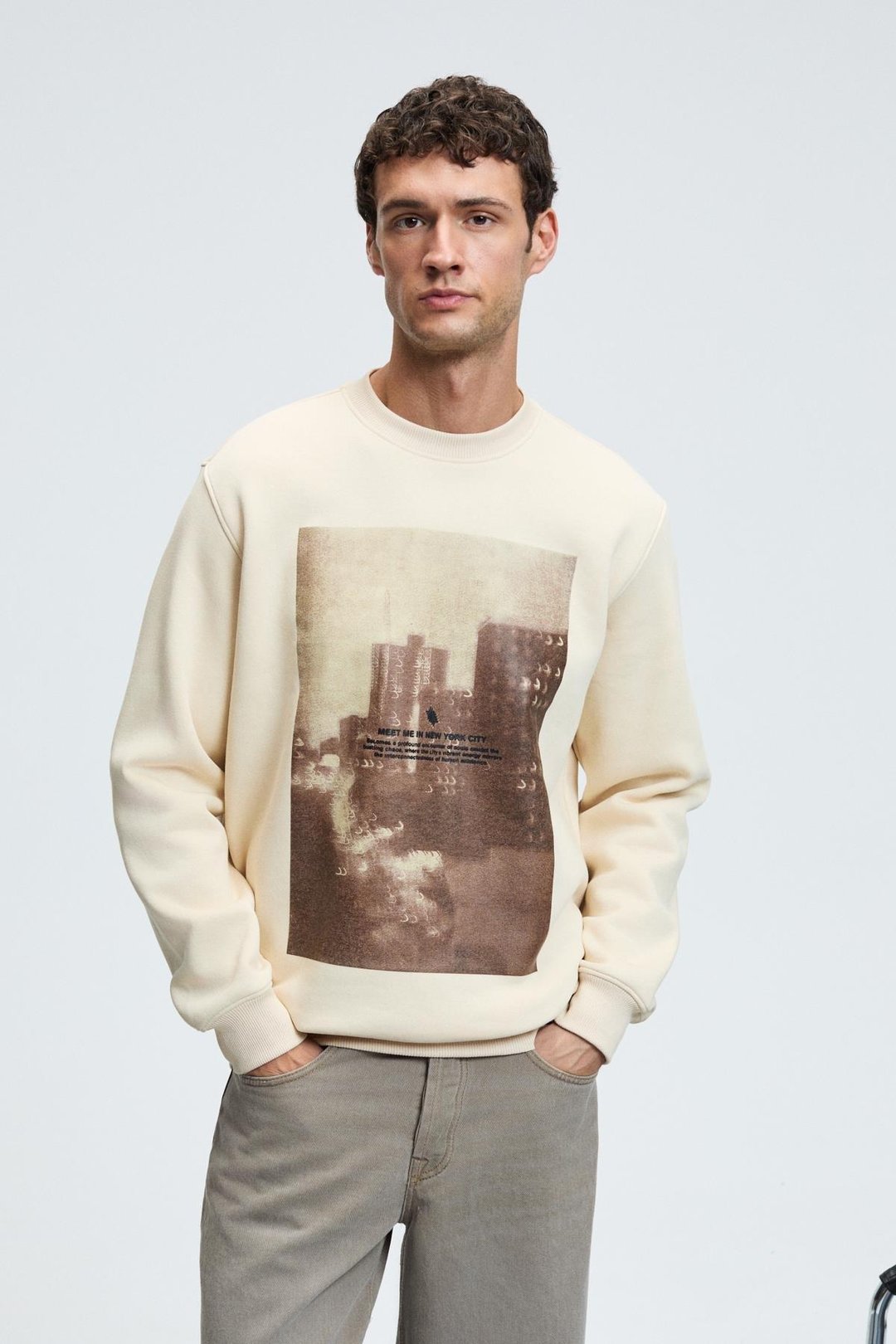 ALARIC Erkek Yuvarlak Yaka Önü Baskılı Regular Fit Ekru Sweatshirt