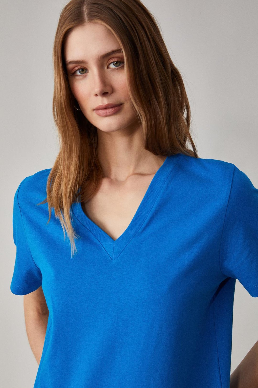 ALINE Kadın %100 organik Pamuk Derin V Yakalı Comfort Fit Parlament Mavi T-Shirt