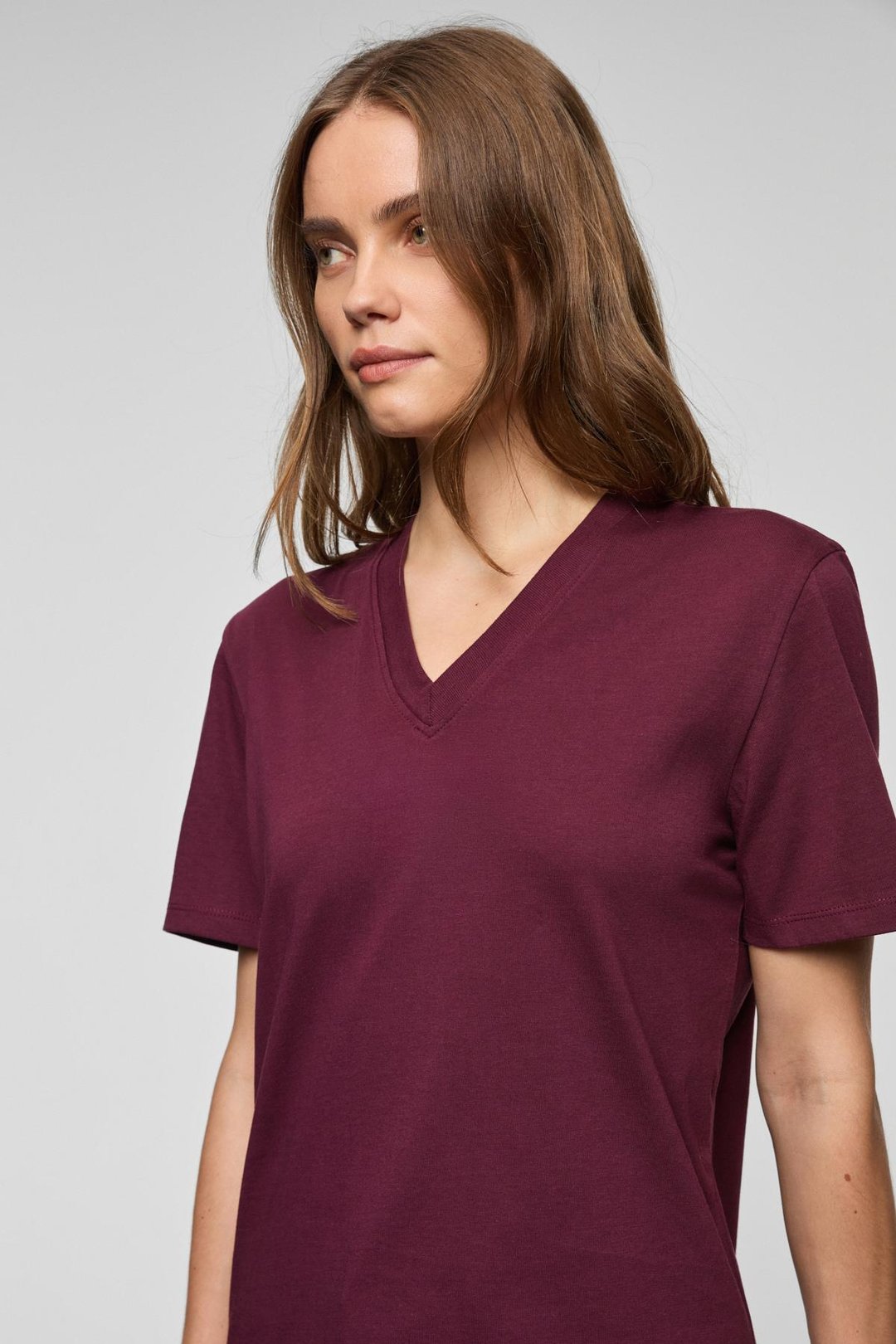 ALINE Kadın %100 organik Pamuk Derin V Yakalı Comfort Fit Bordo T-Shirt