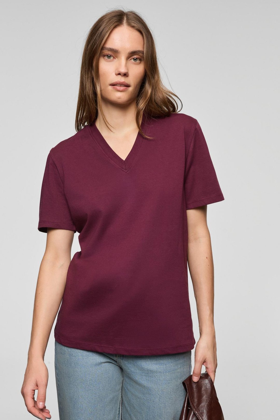 ALINE Kadın %100 organik Pamuk Derin V Yakalı Comfort Fit Bordo T-Shirt