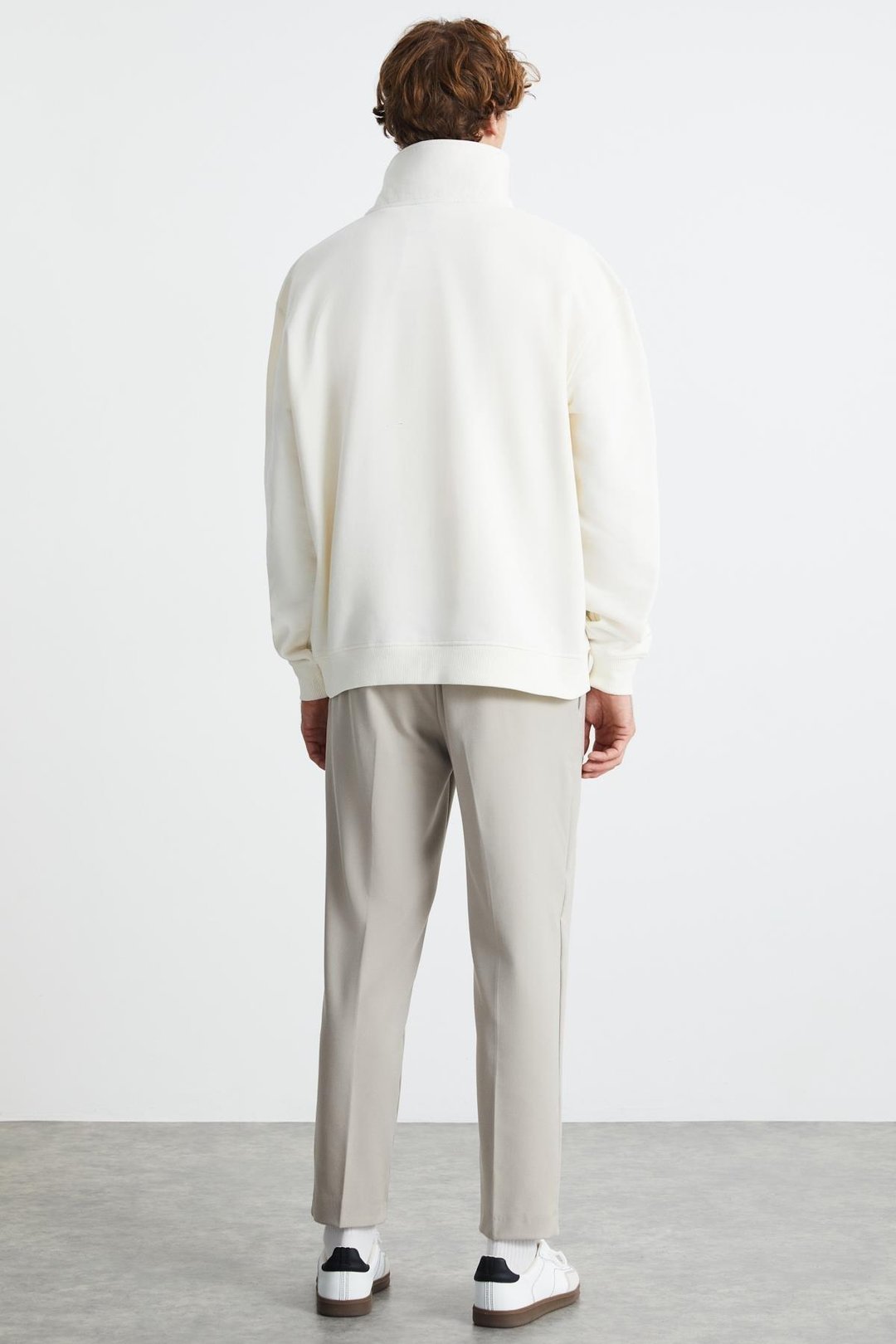 ANDRICK Erkek Organik Pamuklu Dik Yaka Yarım Fermuarlı Ekru Sweatshirt