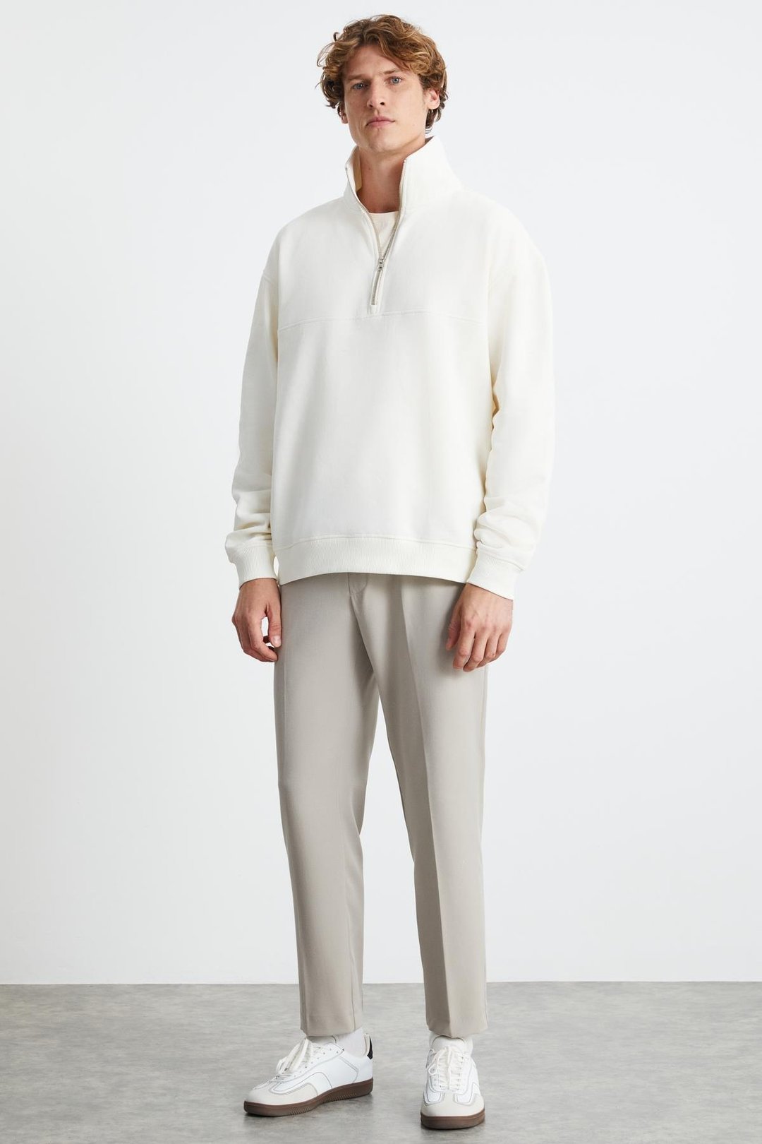 ANDRICK Erkek Organik Pamuklu Dik Yaka Yarım Fermuarlı Ekru Sweatshirt