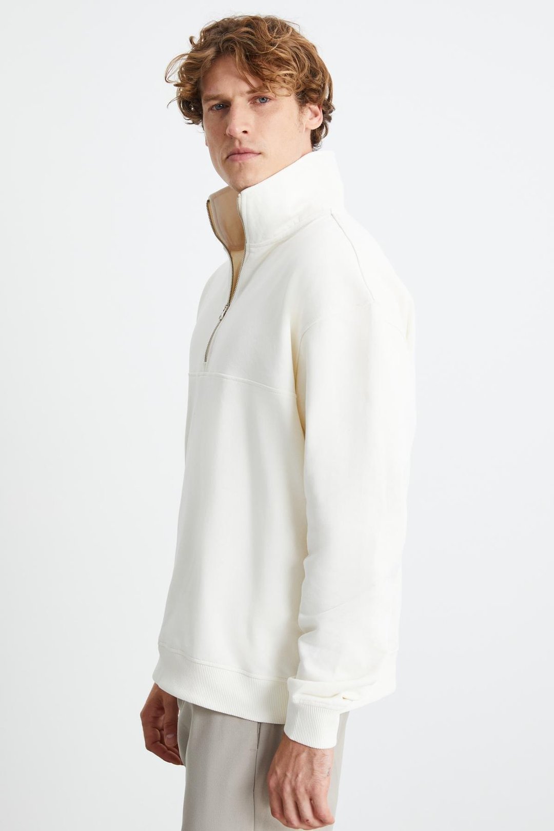 ANDRICK Erkek Organik Pamuklu Dik Yaka Yarım Fermuarlı Ekru Sweatshirt