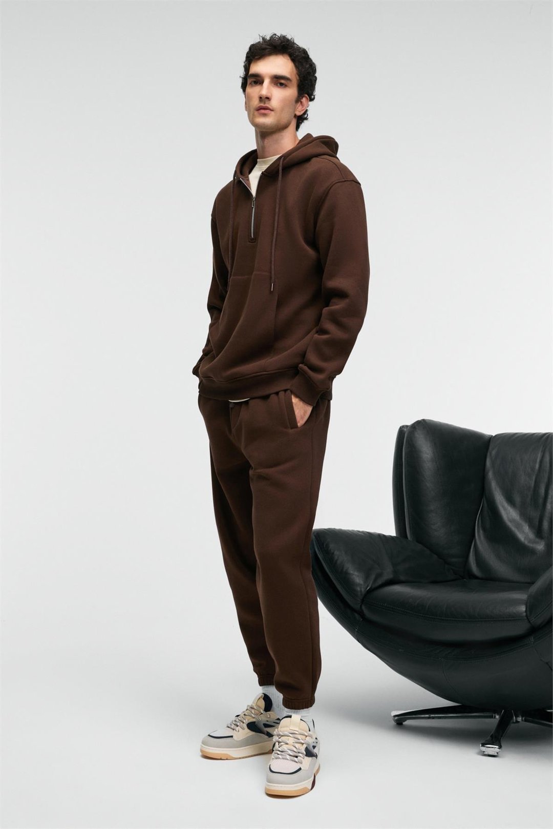 ANSEL Erkek Lastikli Dar Paça Üç Cepli Yumuşacık Organik Pamuklu Acı Kahve Eşofman Altı