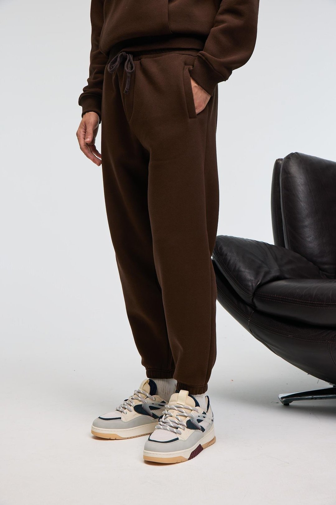 ANSEL Erkek Lastikli Dar Paça Üç Cepli Yumuşacık Organik Pamuklu Acı Kahve Eşofman Altı