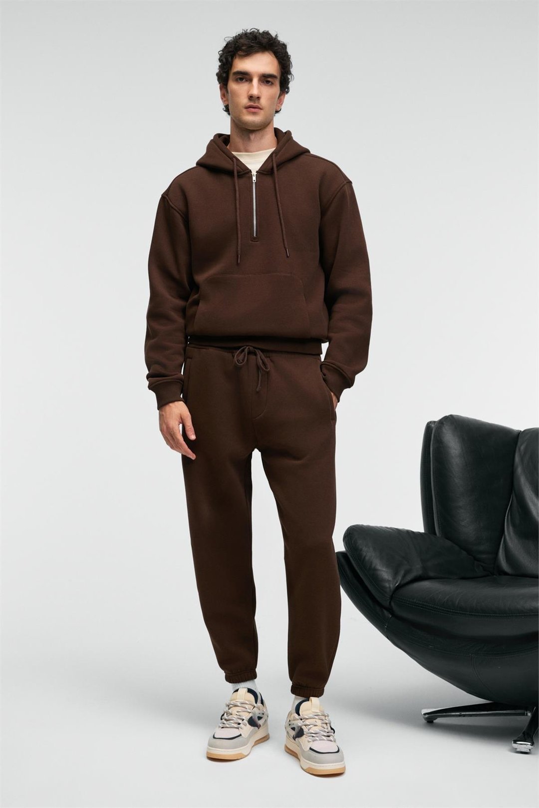 ANSEL Erkek Lastikli Dar Paça Üç Cepli Yumuşacık Organik Pamuklu Acı Kahve Eşofman Altı