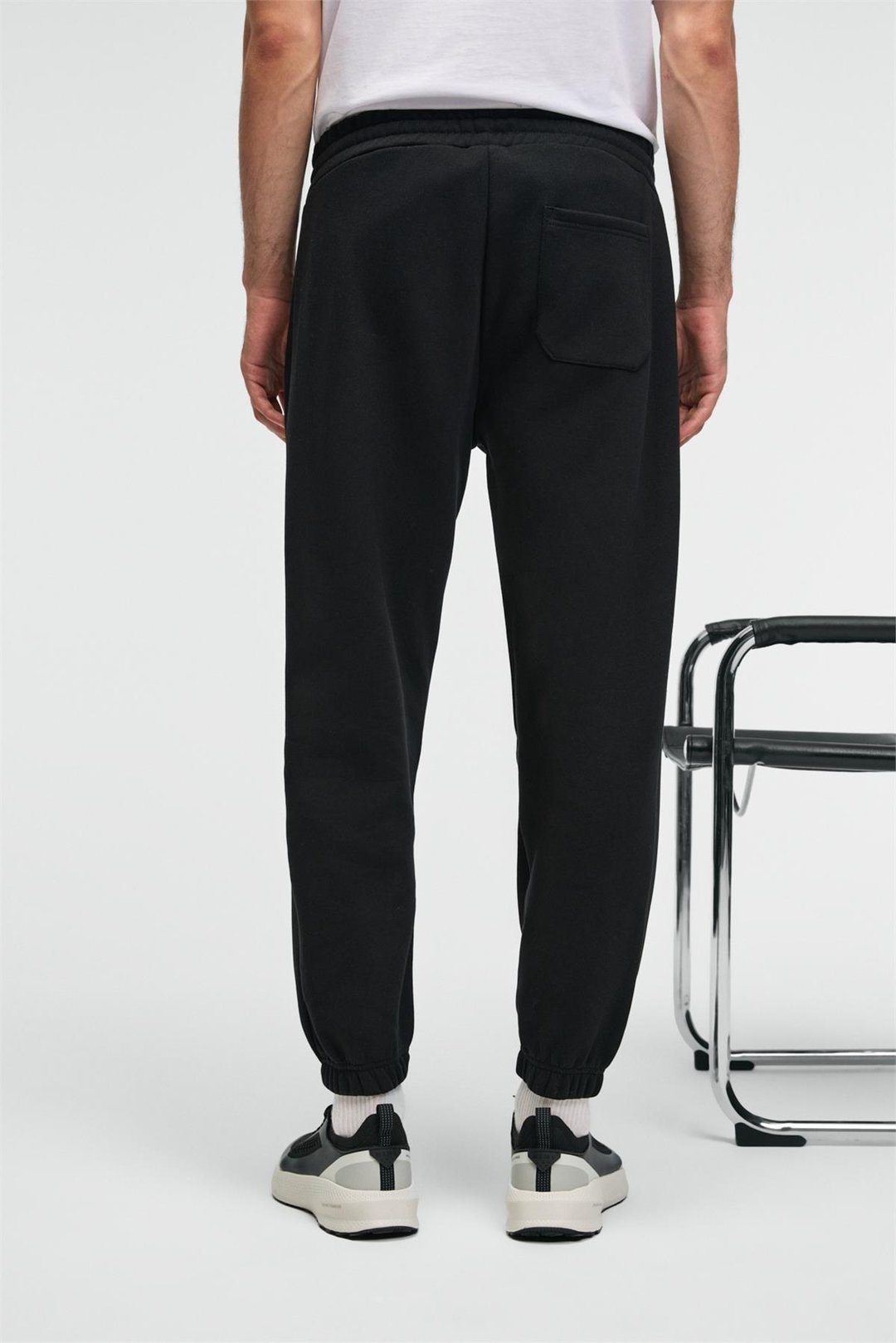 ANSEL Erkek Lastikli Dar Paça Üç Cepli Yumuşacık Organik Pamuklu Siyah Eşofman Altı