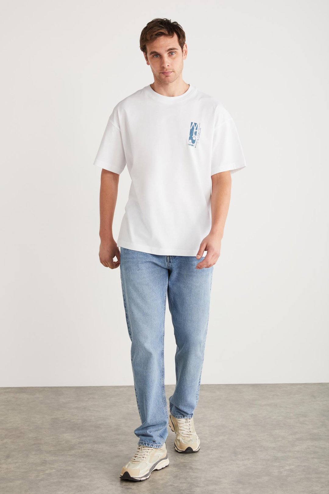ANTONIO Basic Oversize Beyaz Tekli T-Shirt