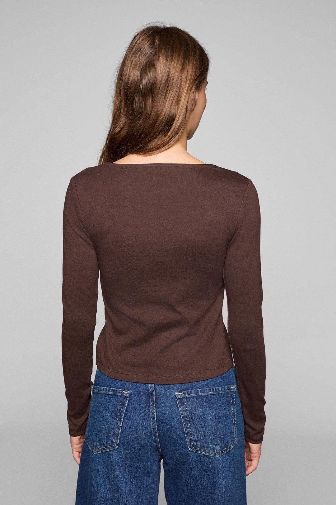 ANUVIEA Kadın Asimetrik Yakalı Önü Açık Esnek Kumaşlı Uzun Kollu Koyu Kahverengi Bluz