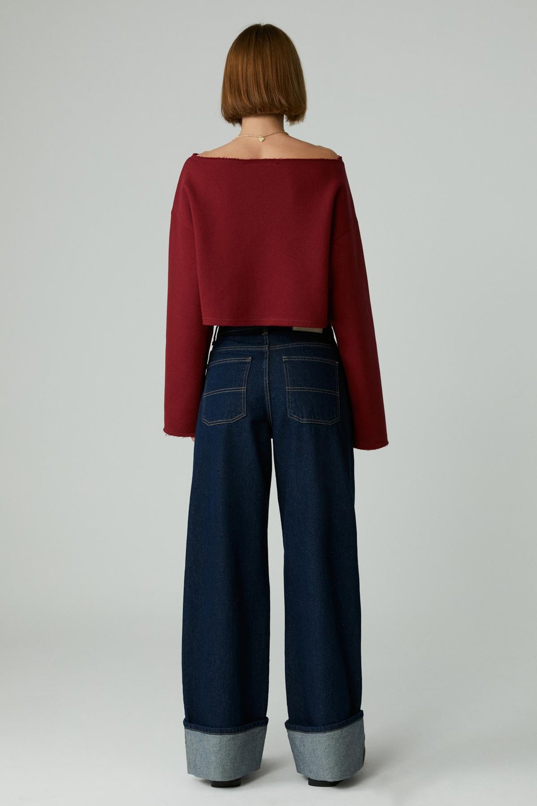 ASLY Kadın Asimetrik Yakalı Şardonsuz Tek Omzu Açık Baskılı Bordo Sweatshirt