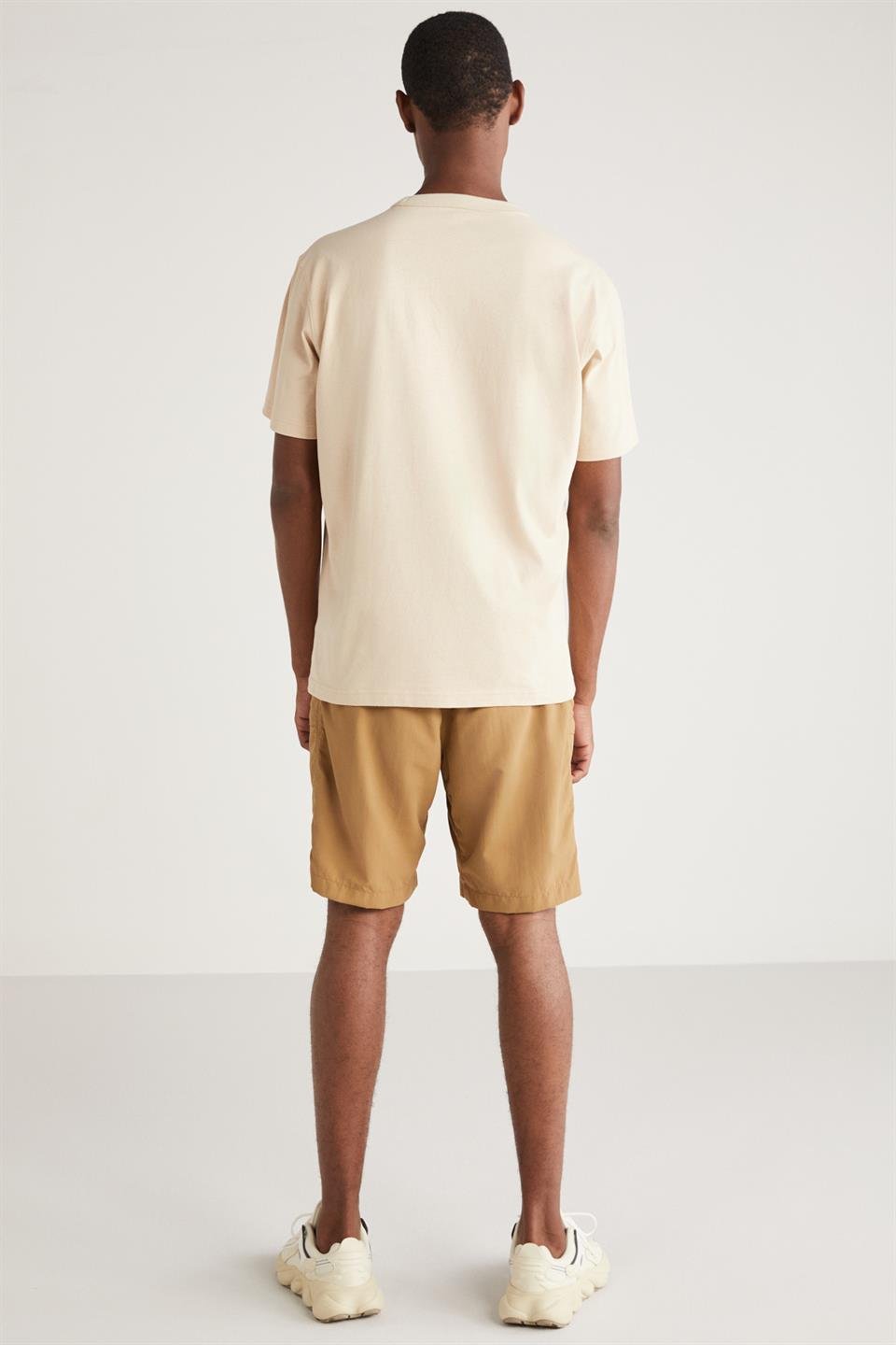 ASTONS Basic Relaxed Vanilya Tekli T-Shirt