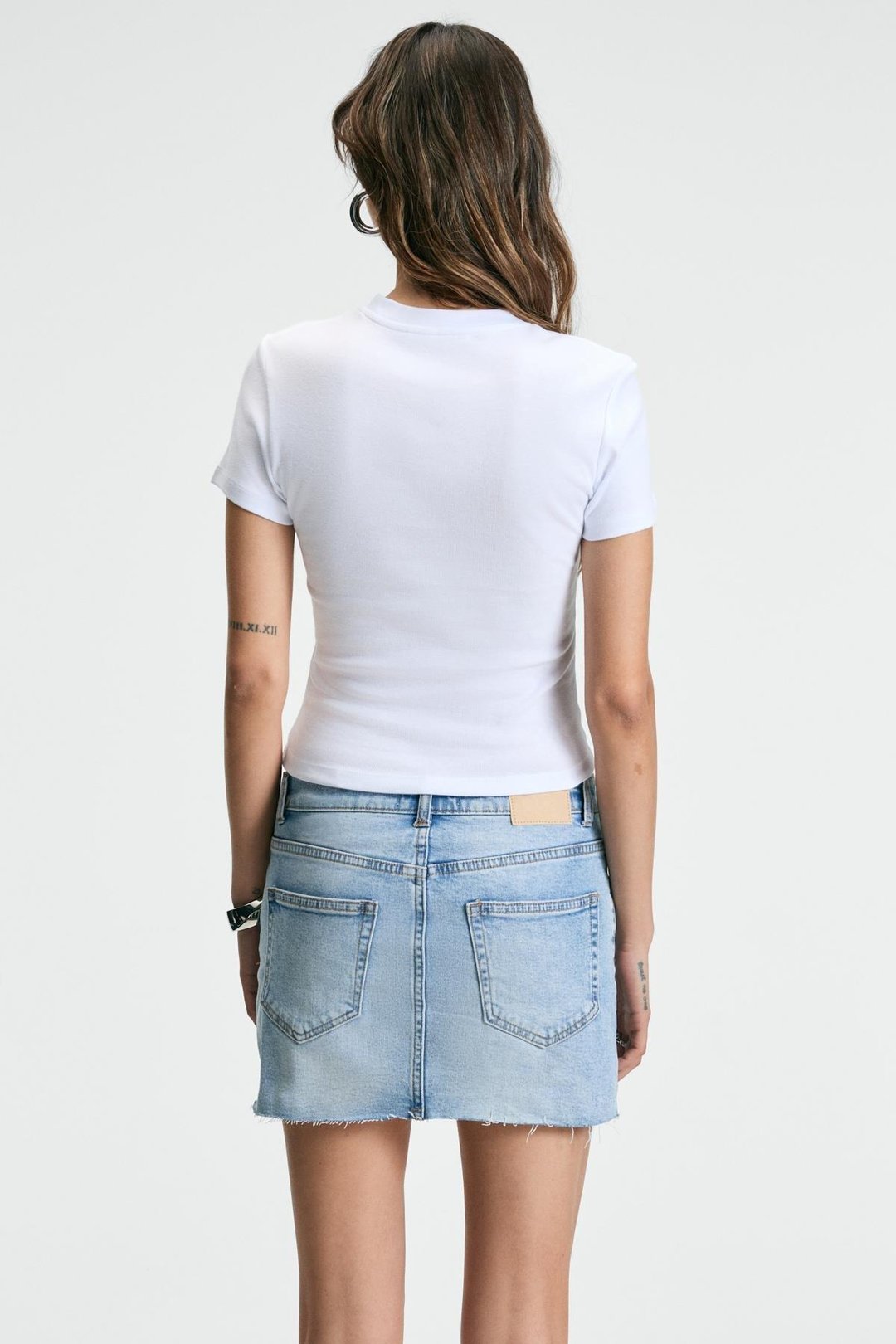 ATHEA Kadın Bisiklet Yaka Kısa Kollu Önü Baskılı Slim Beyaz - Desenli T-Shirt