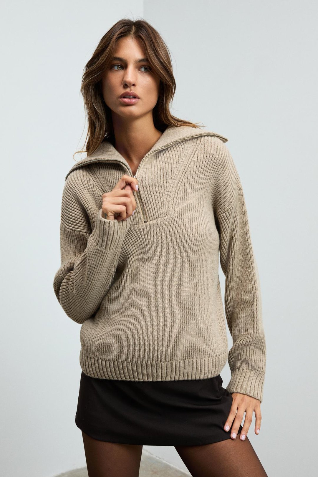 AUDAZ Kadın Fermuarlı Dik Yakalı Uzun Kollu Relaxed Fit Triko Bej Kazak