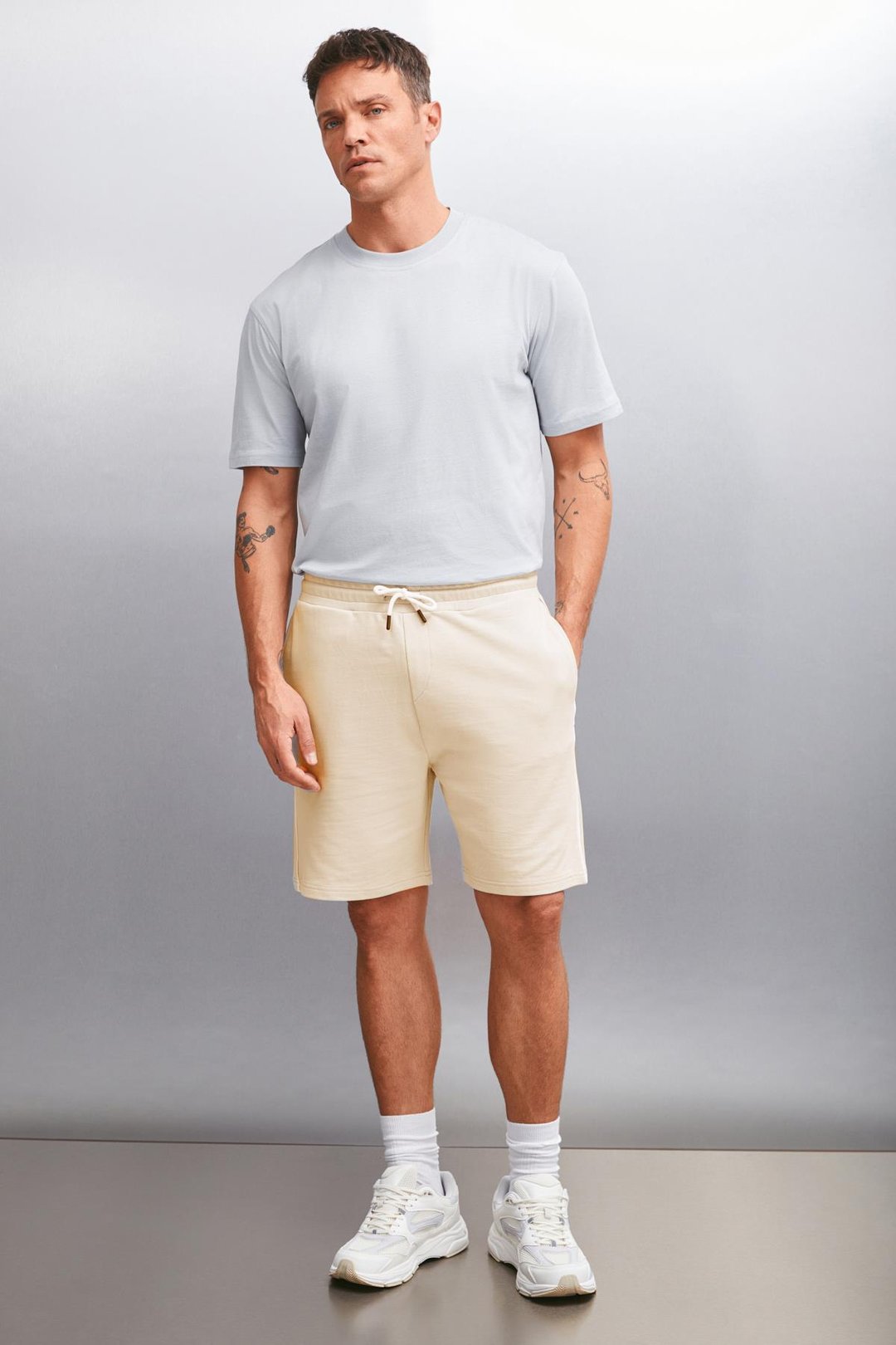 AUGUSTUS Erkek %100 Pamuk Regular Bej Şort