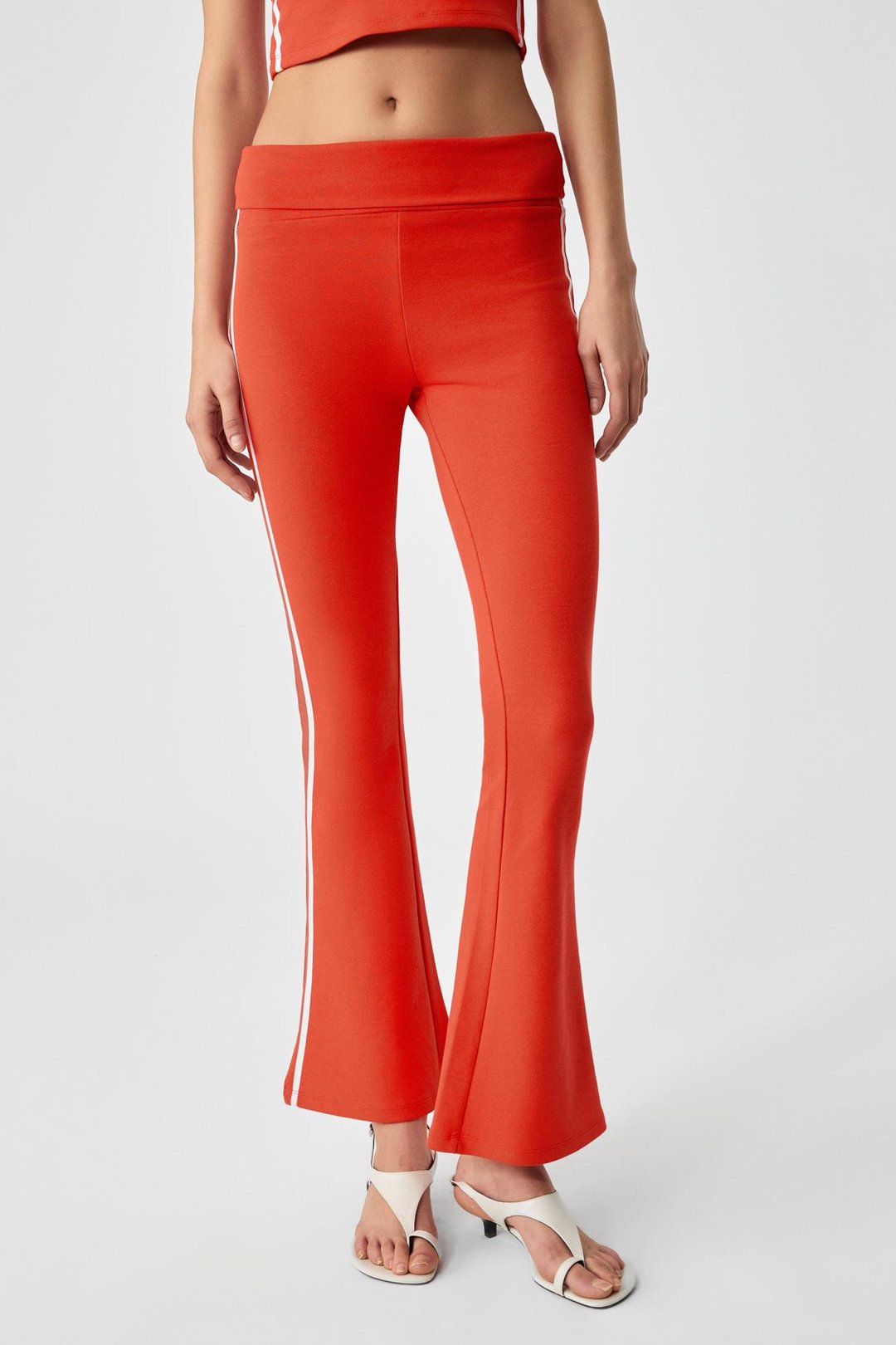 AZUMA Kadın Şeritli Regular Ispanyol Paça Kırmızı Pantolon