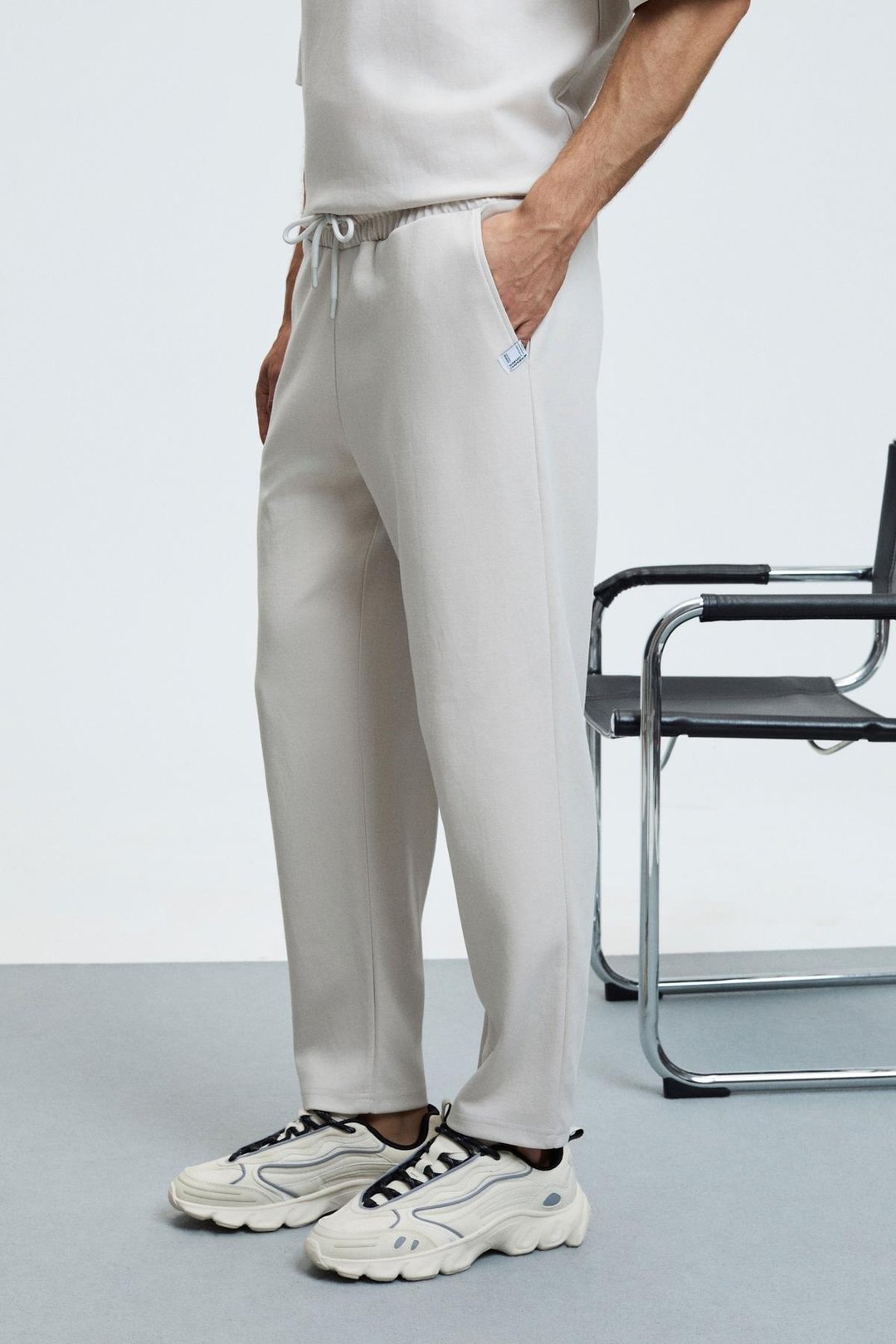 BARNABY Erkek Kolu ve Pantolon Cebi Süs Etiket Detaylı Yuvarlak Yaka Gri Alt-Üst Takım