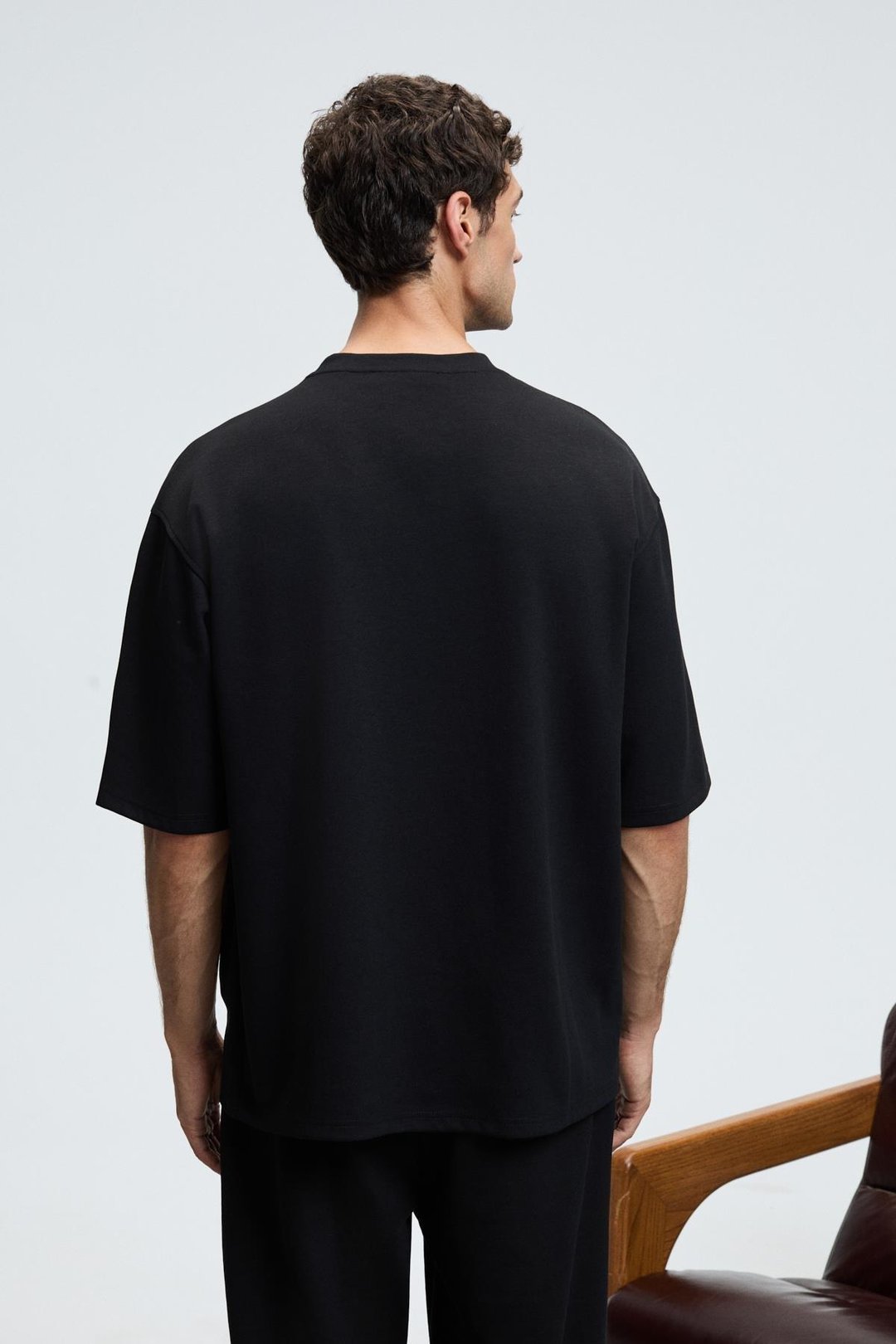 BARNABY Erkek Kolu ve Pantolon Cebi Süs Etiket Detaylı Yuvarlak Yaka Siyah Alt-Üst Takım