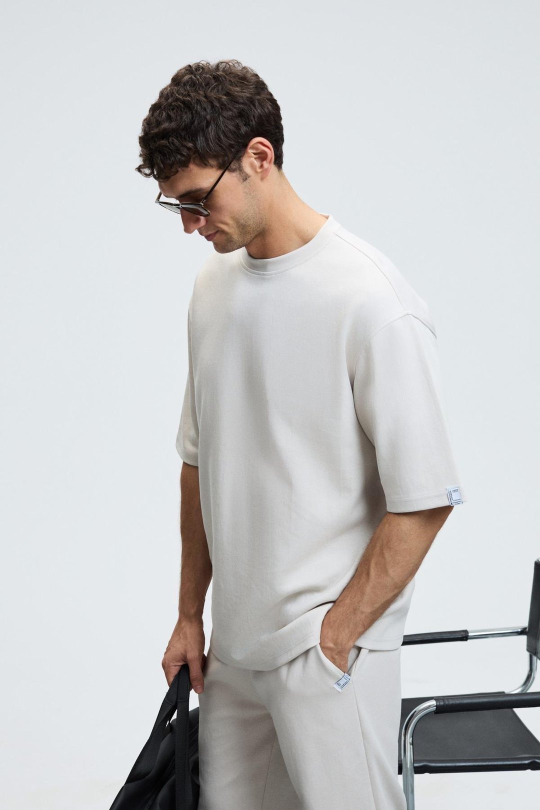 BARNABY Erkek Kolu ve Pantolon Cebi Süs Etiket Detaylı Yuvarlak Yaka Gri Alt-Üst Takım