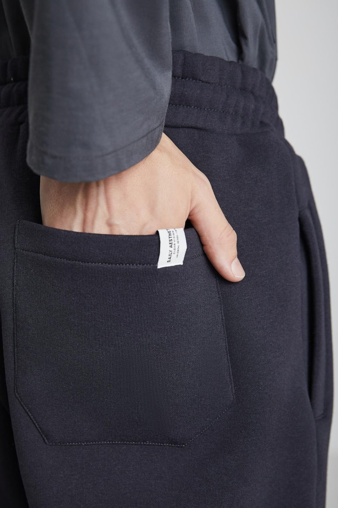 BIBURY Erkek Organik Kumaşlı İçi Polarlı Rahat kesim Pantolon Görünümlü Antrasit Eşofman Altı