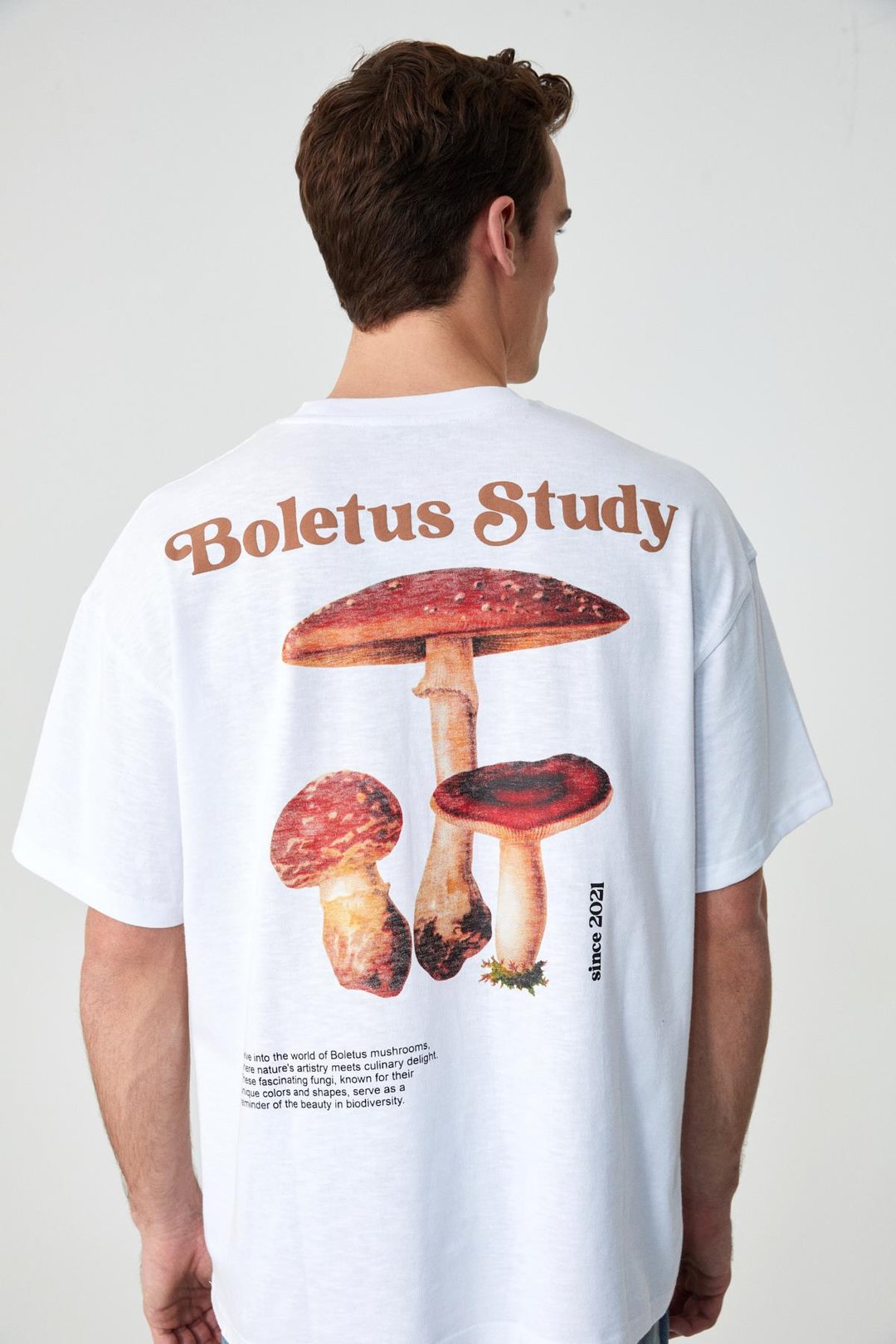 BOLETUS Erkek Baskı Detaylı %100 Organik Pamuk Oversize Bisiklet Yaka Kısa Kol Beyaz T-Shirt
