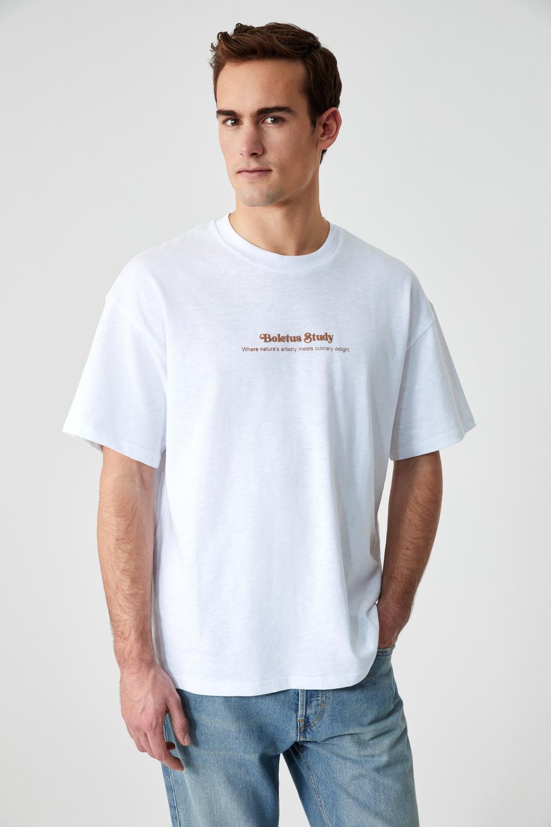 BOLETUS Erkek Baskı Detaylı %100 Organik Pamuk Oversize Bisiklet Yaka Kısa Kol Beyaz T-Shirt