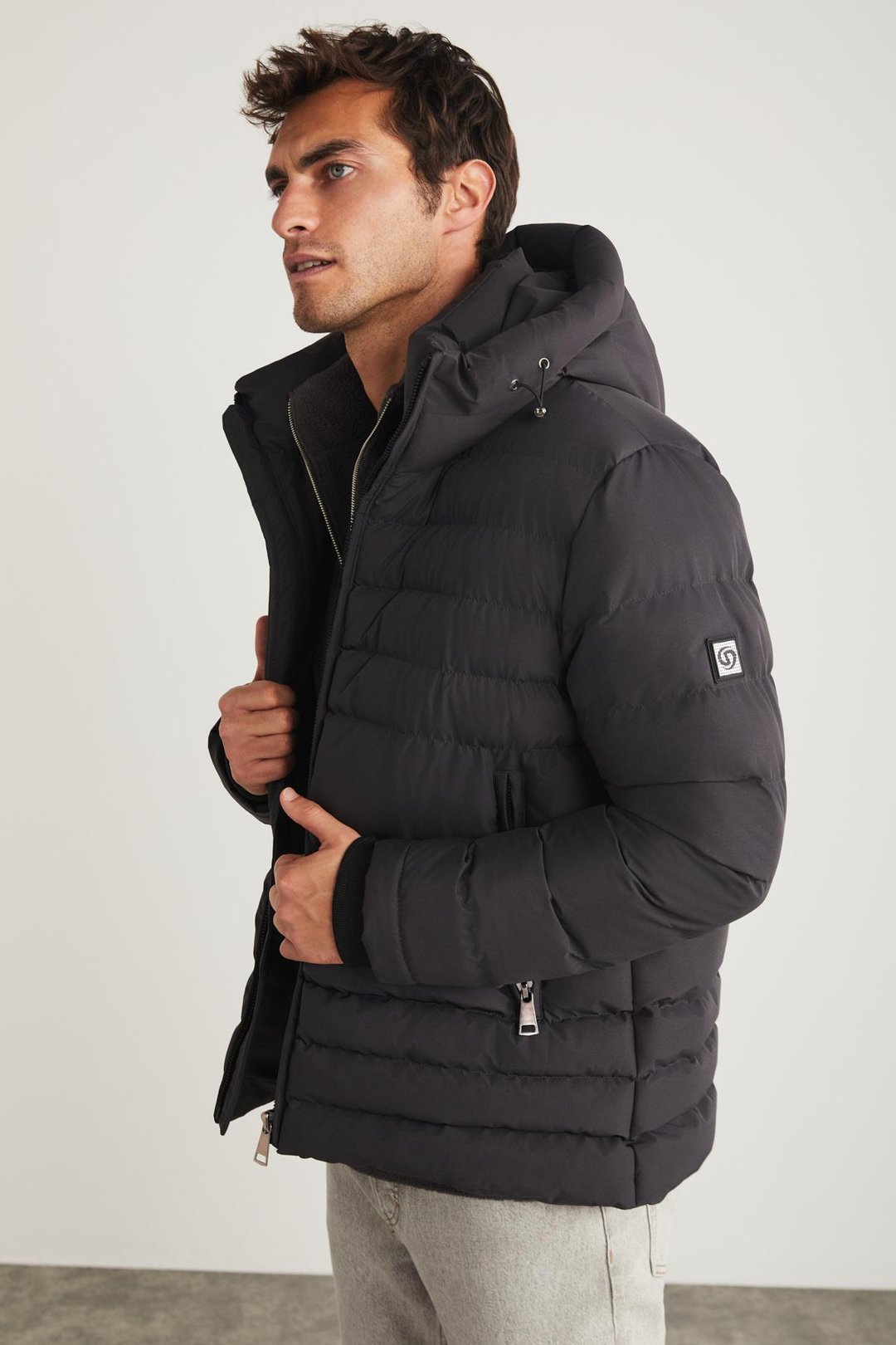 BRADIE Şişme Relaxed Antrasit Tekli Mont