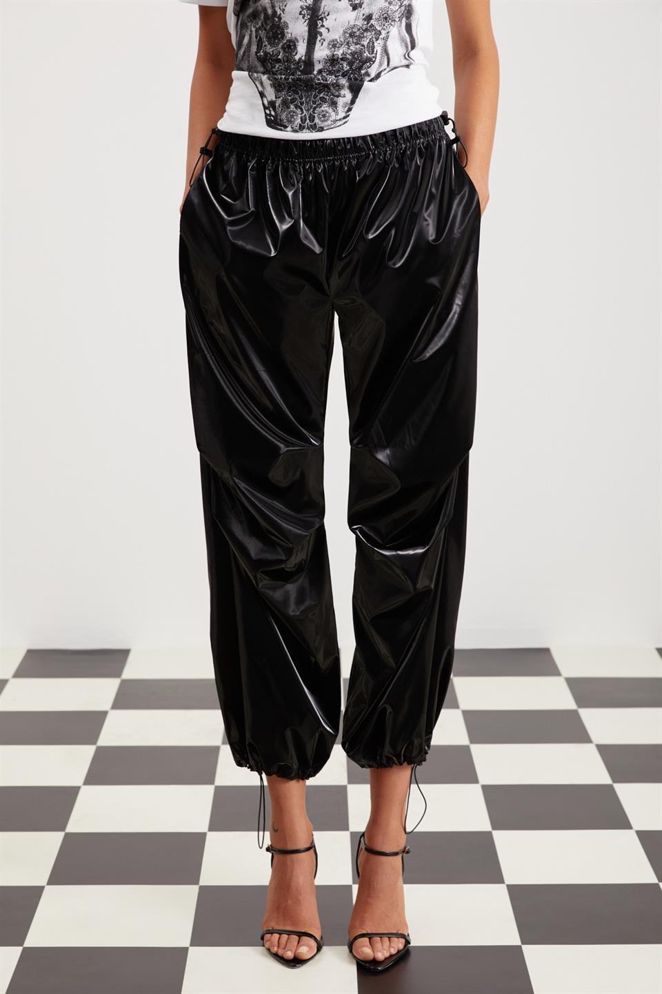 BRIELLE Kadın Relaxed Siyah Tekli Pantolon