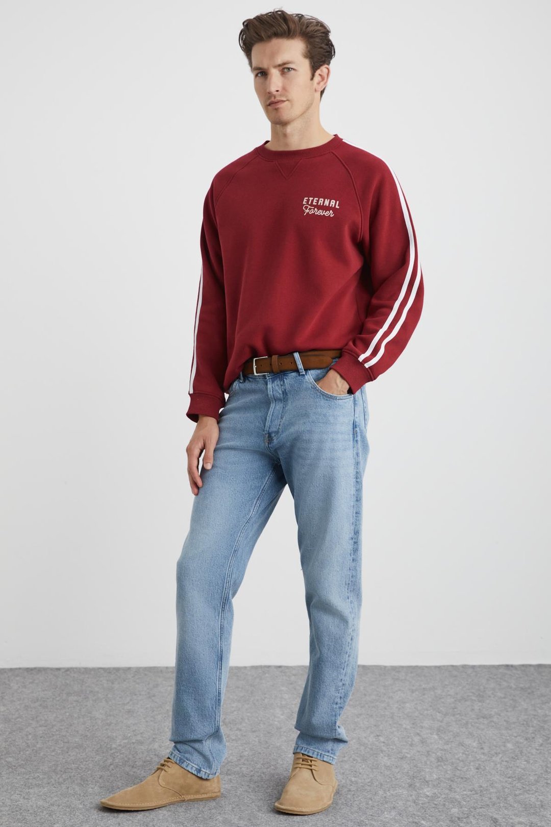 BRISTOL Erkek 3 İplik İçi Şardonlu Standart Kalıp Sırt Baskı Detaylı Kol Şeritli Bisiklet Yaka Bordo Sweatshirt