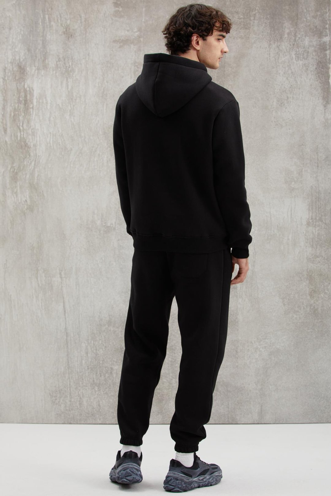 BRYANER Erkek Yumuşacık İçi Polarlı Baskılı Regular Kordonlu Siyah Sweatshirt