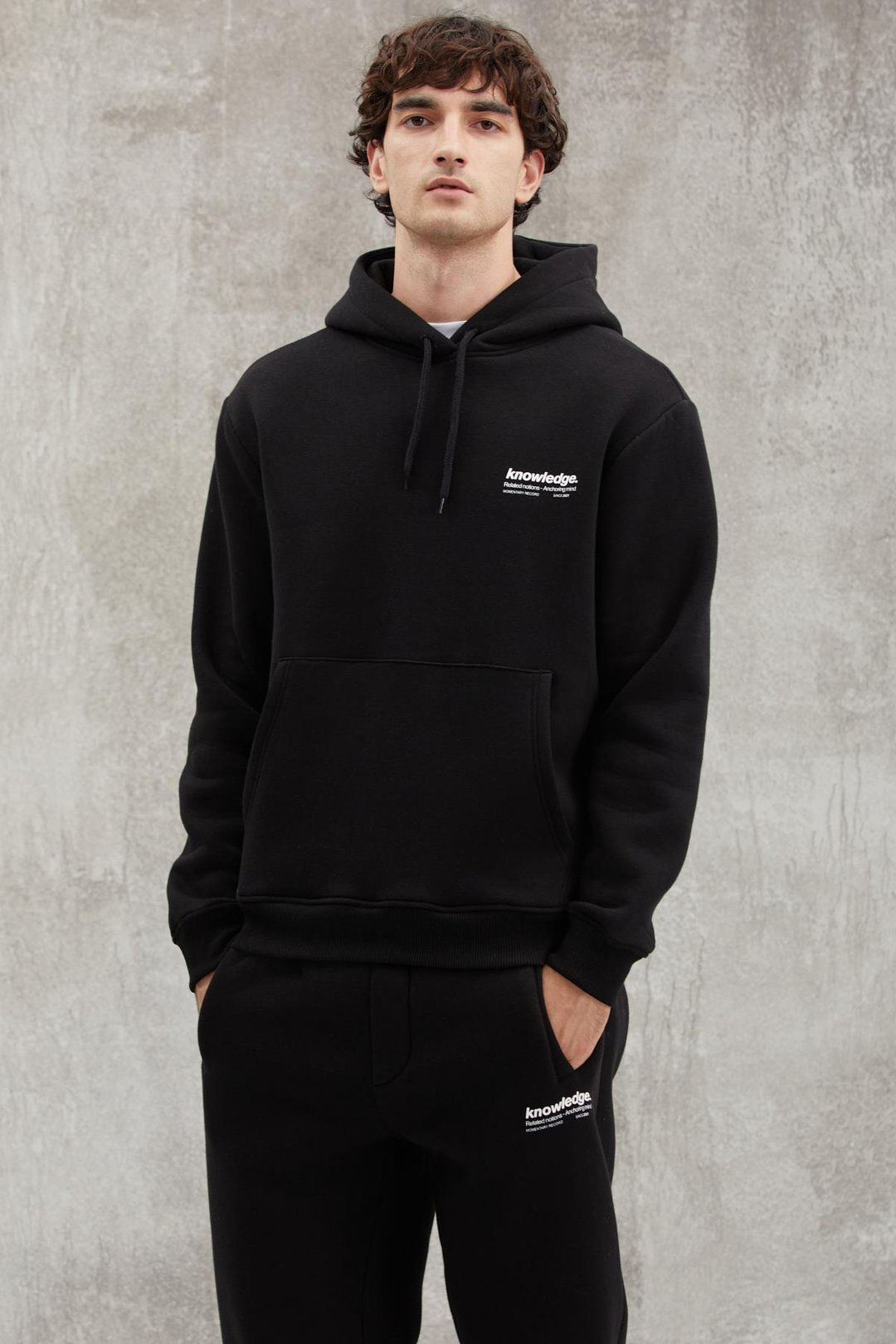 BRYANER Erkek Yumuşacık İçi Polarlı Baskılı Regular Kordonlu Siyah Sweatshirt