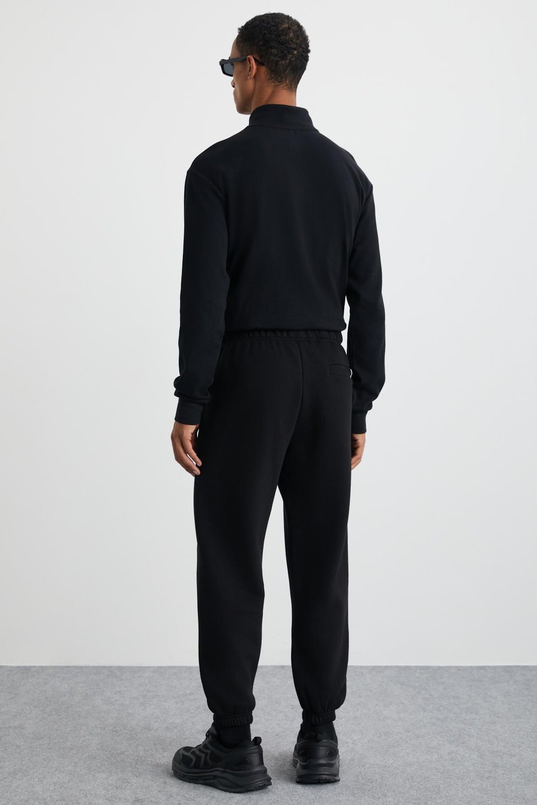 BURNHAM Erkek Organik Kumaşlı İçi Polarlı Rahat kesim Paçası Lastikli Jogger Siyah Eşofman Altı