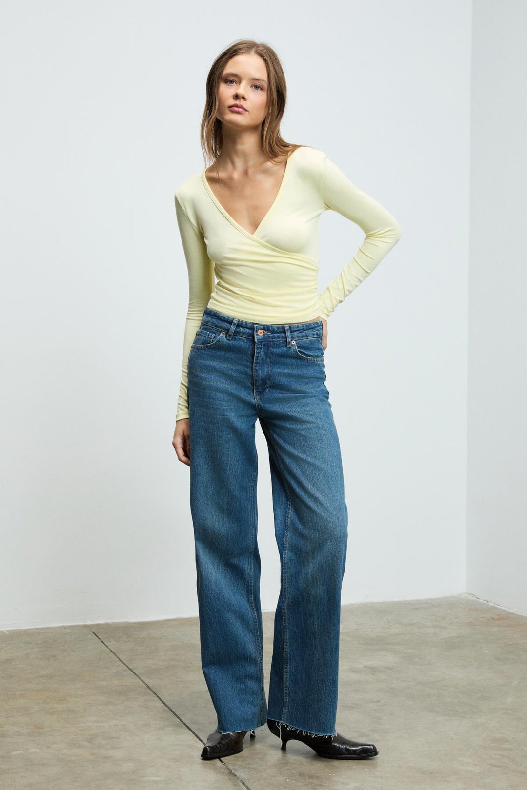 CALLORIA Kadın V Yakalı Uzun Kollu Slim Fit Sarı Bluz